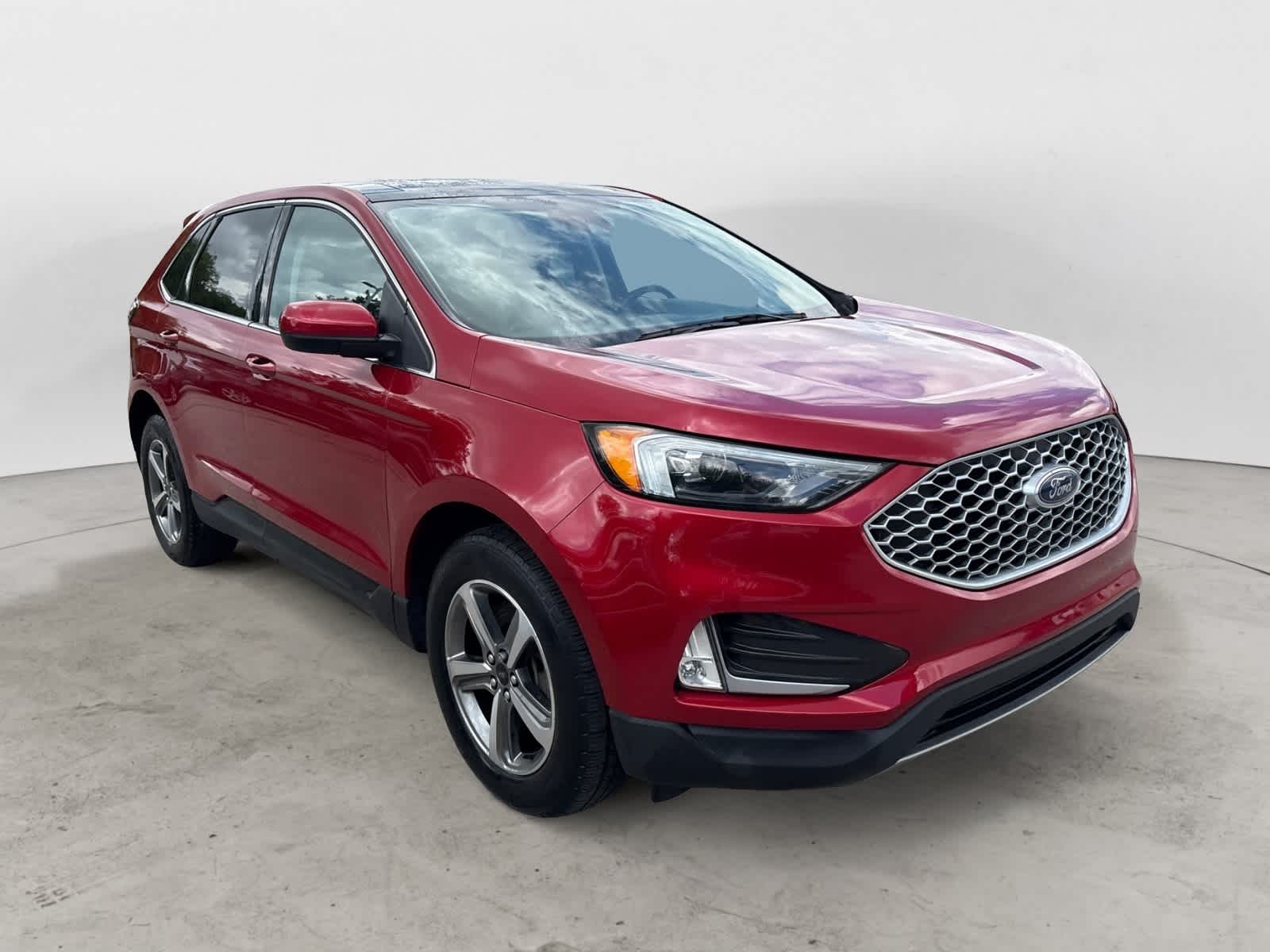 Thumbnail: 2023 Ford Edge - 6