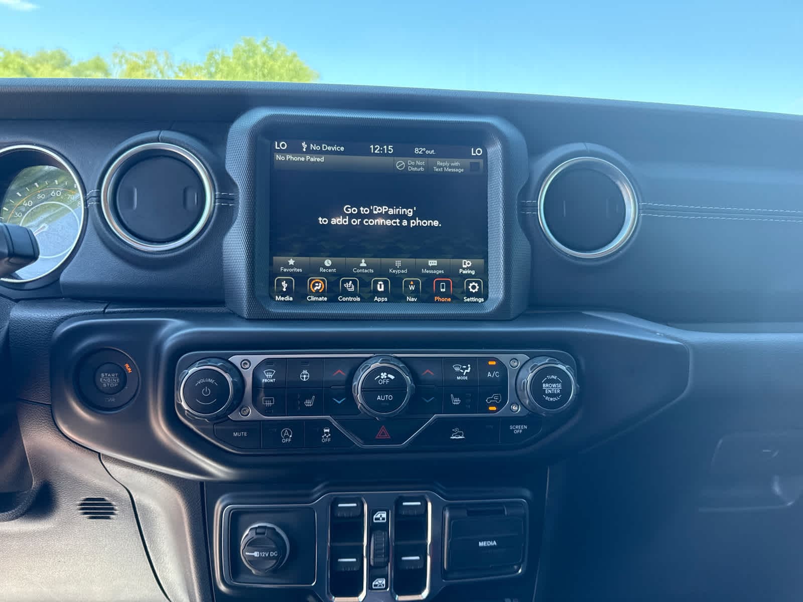 Thumbnail: 2022 Jeep Gladiator - 18