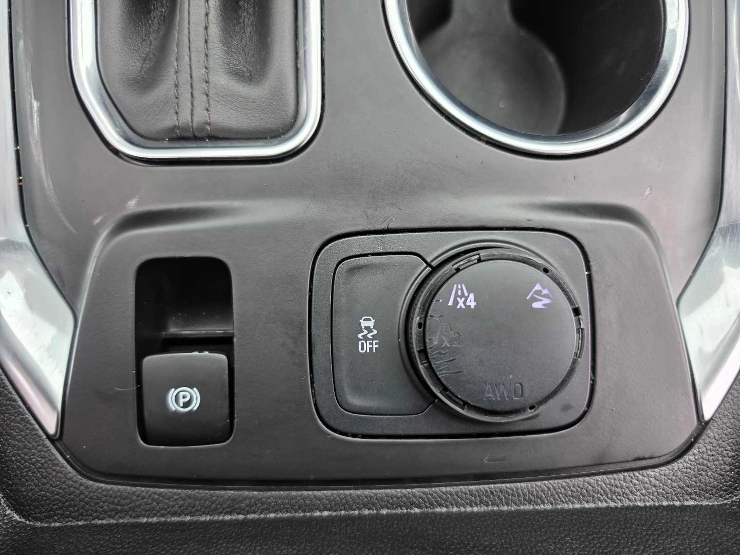 Thumbnail: 2018 Chevrolet Traverse - 18