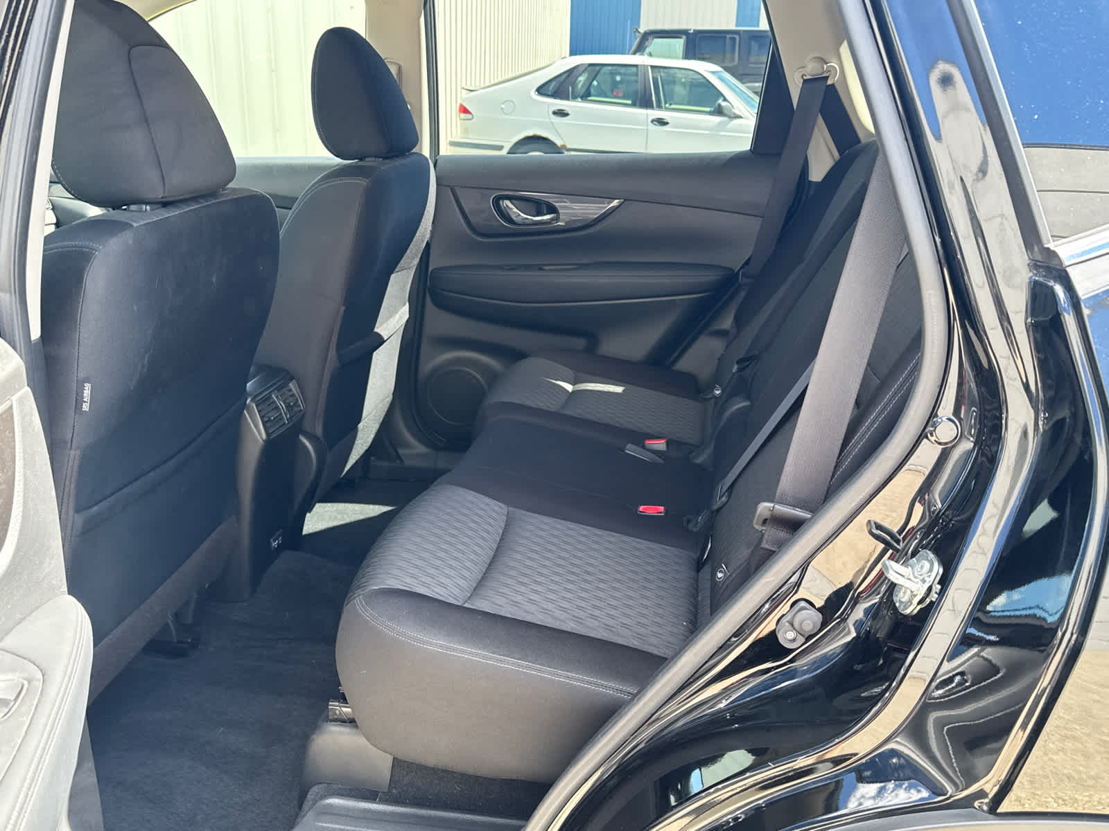 Thumbnail: 2020 Nissan Rogue - 17