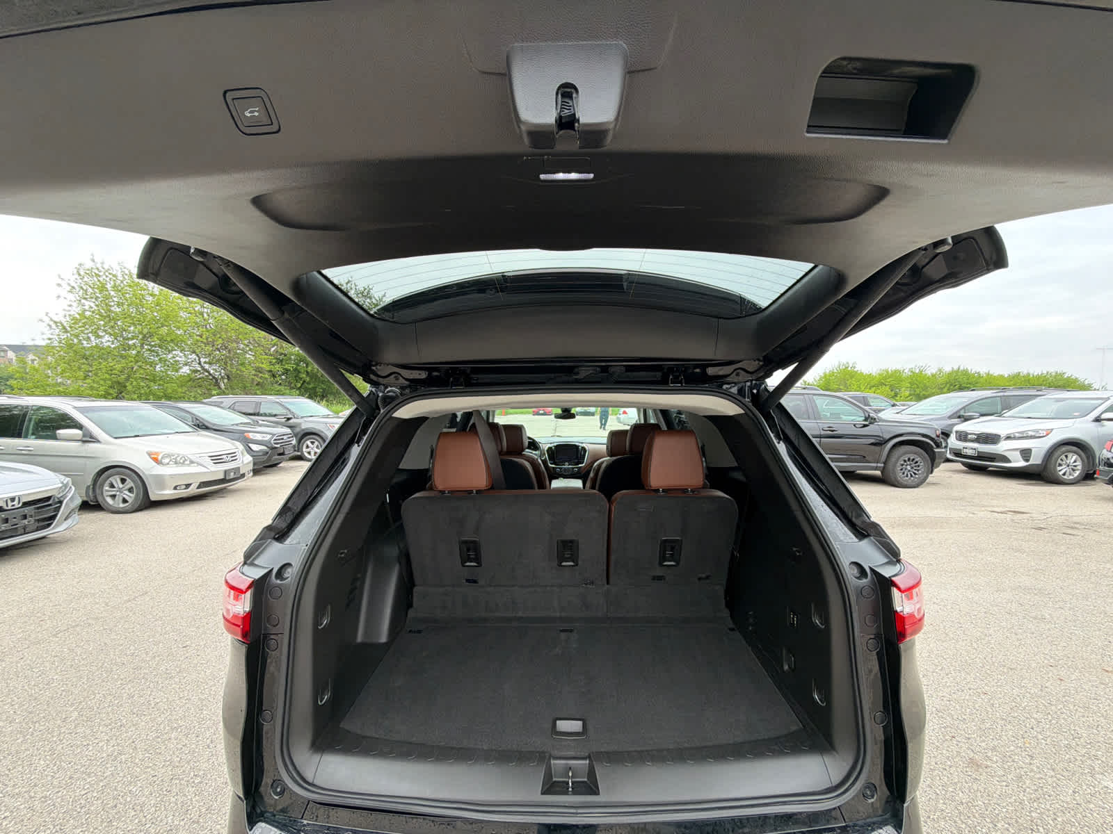 Thumbnail: 2019 Chevrolet Traverse - 12