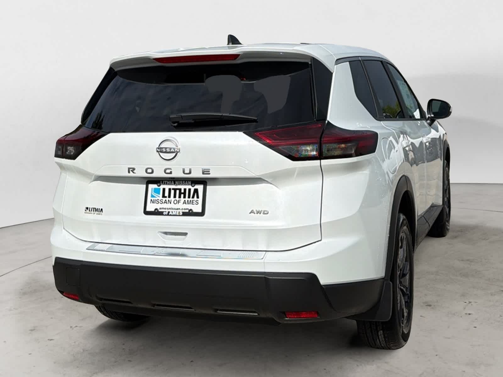 Thumbnail: 2026 Nissan Rogue - 4