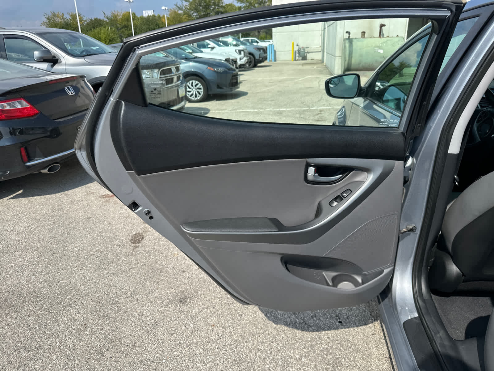 Thumbnail: 2016 Hyundai Elantra - 13