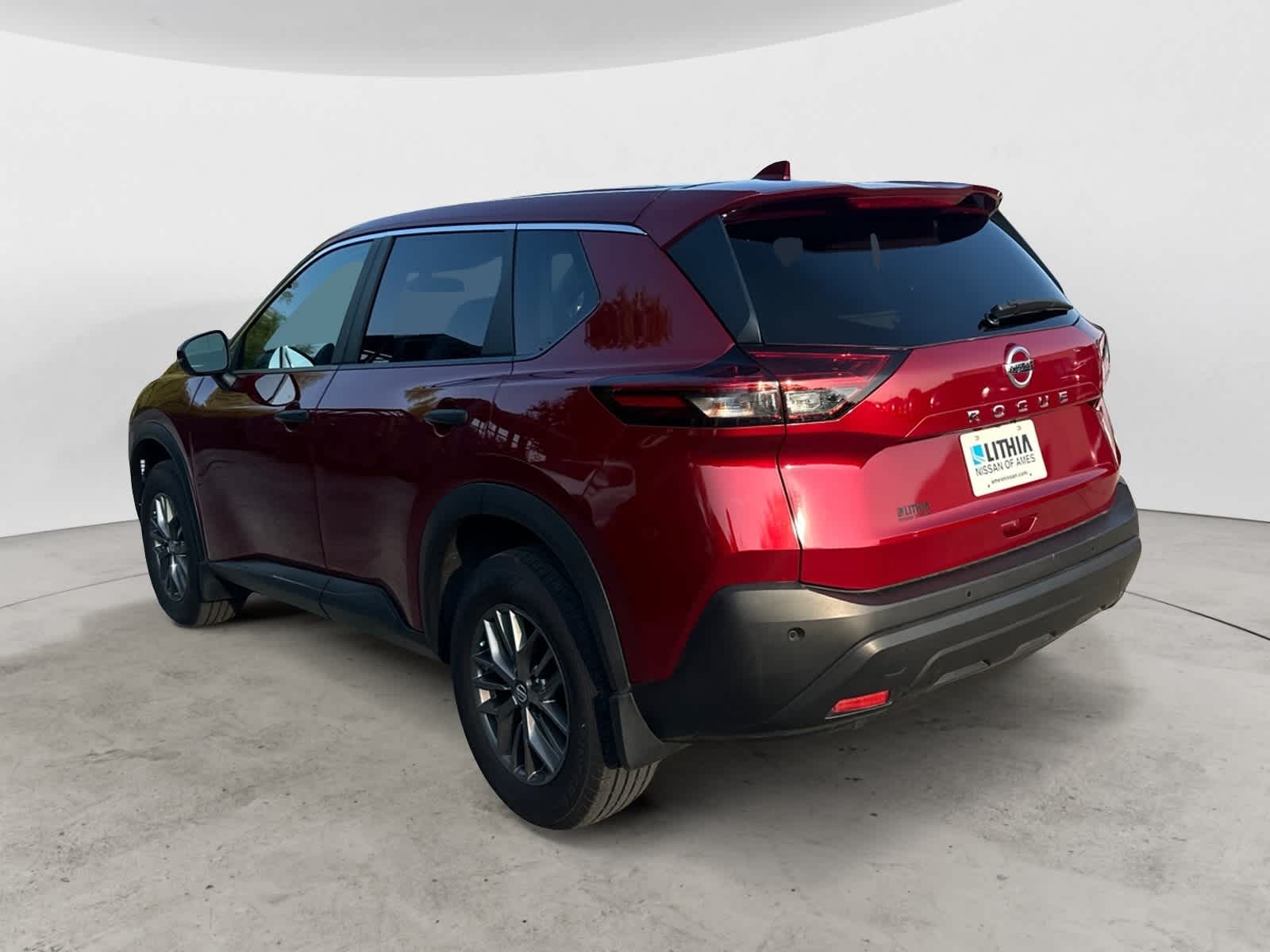 2021 Nissan Rogue S photo 2