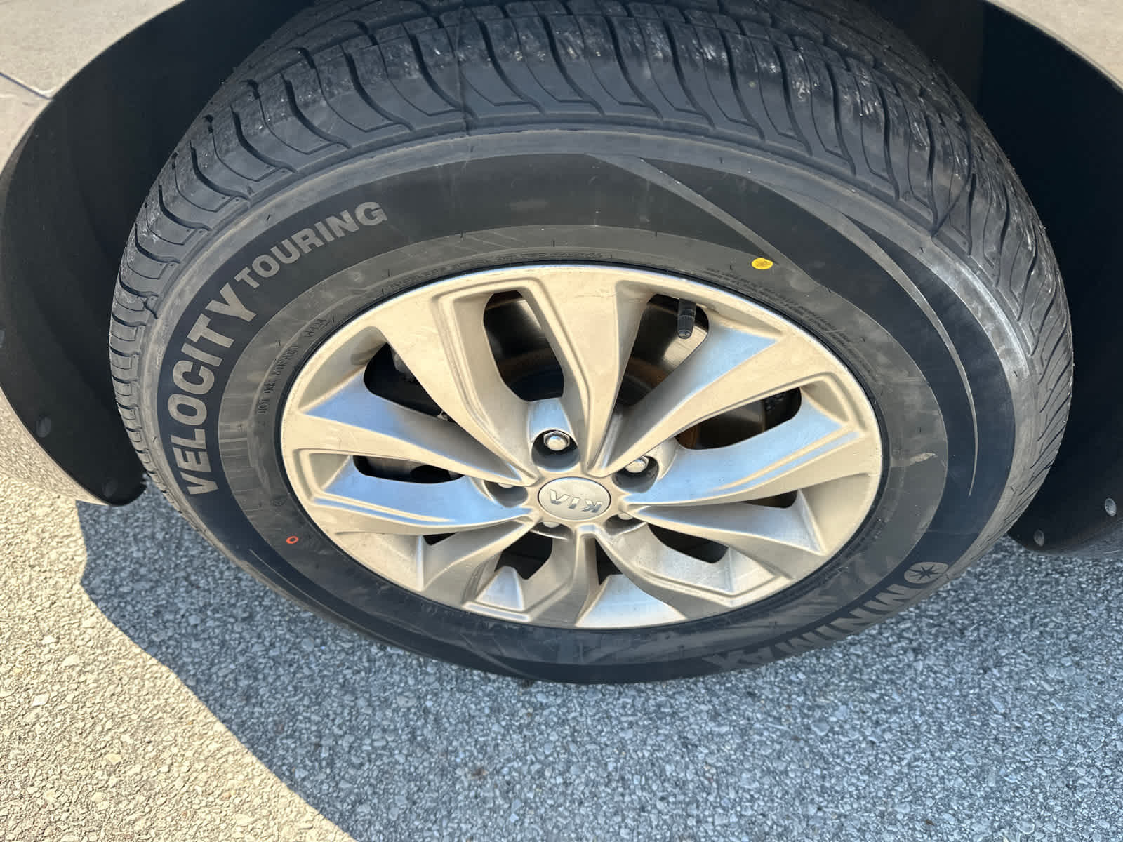 2021 Kia Sedona LX 8