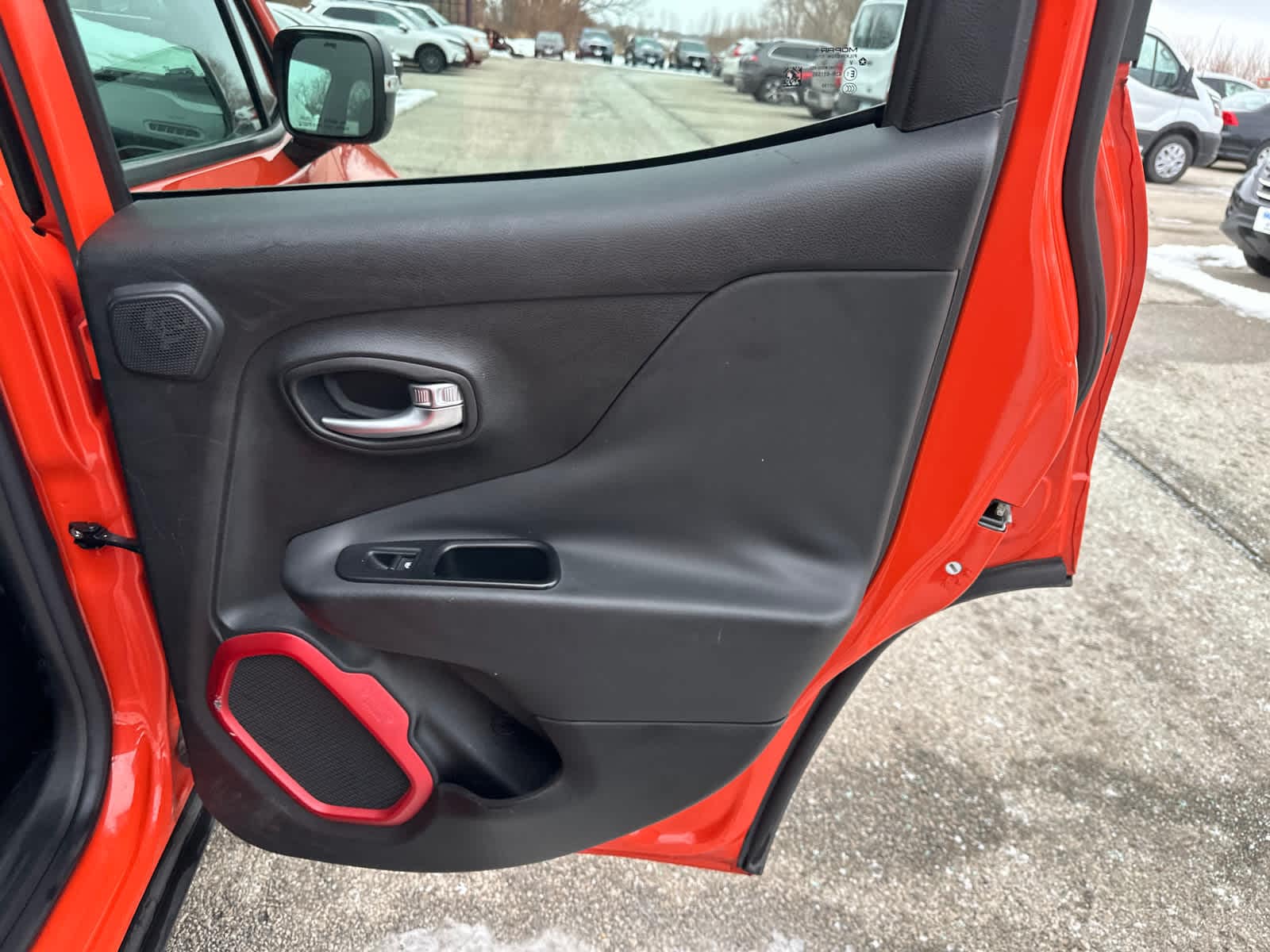 Thumbnail: 2015 Jeep Renegade - 8