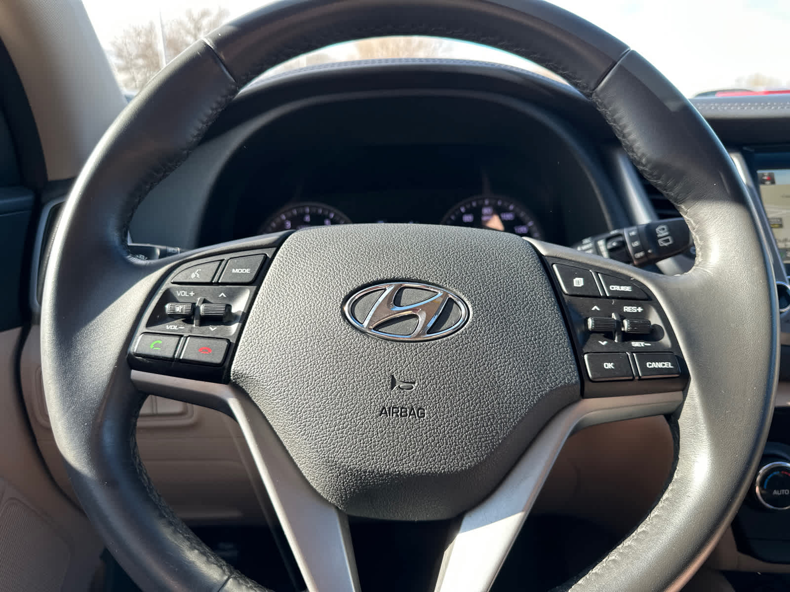 Thumbnail: 2017 Hyundai Tucson - 20