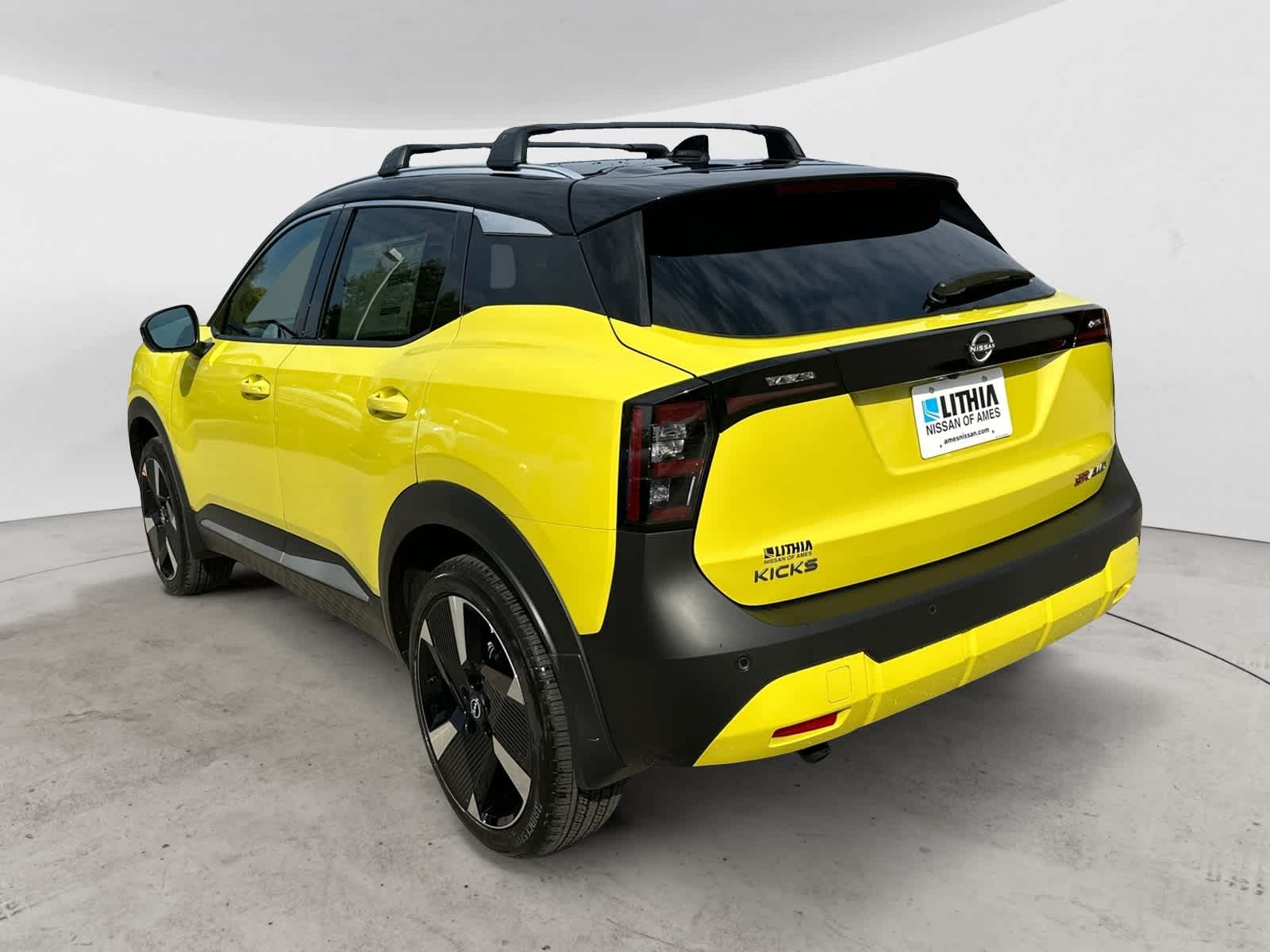 Thumbnail: 2026 Nissan Kicks - 3