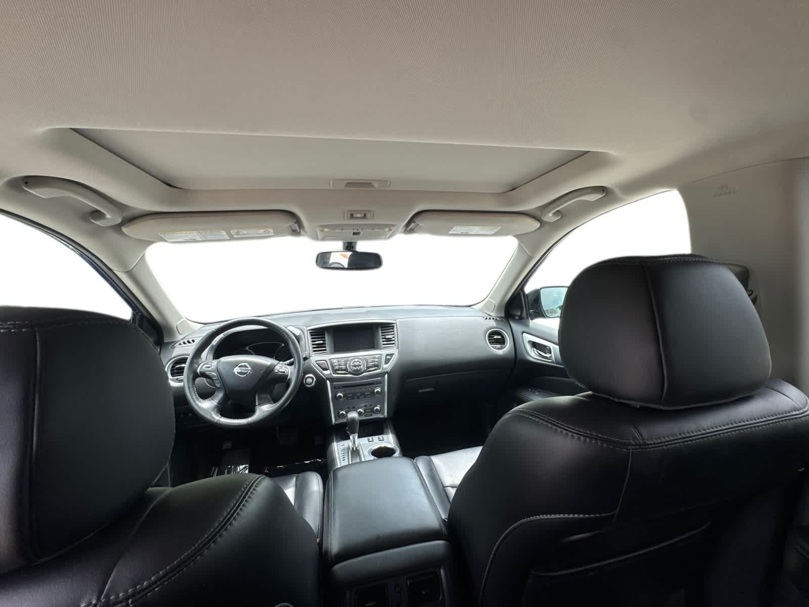 Thumbnail: 2017 Nissan Pathfinder - 15