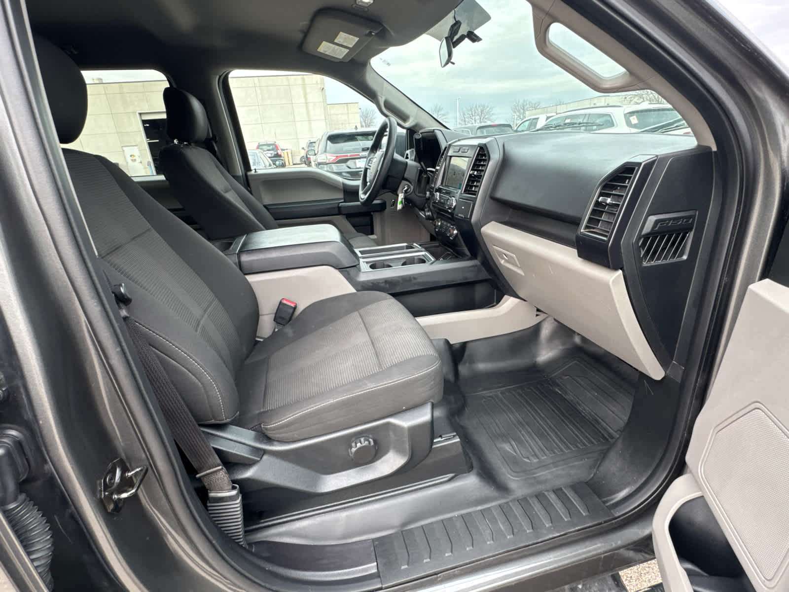 Thumbnail: 2017 Ford F-150 - 8