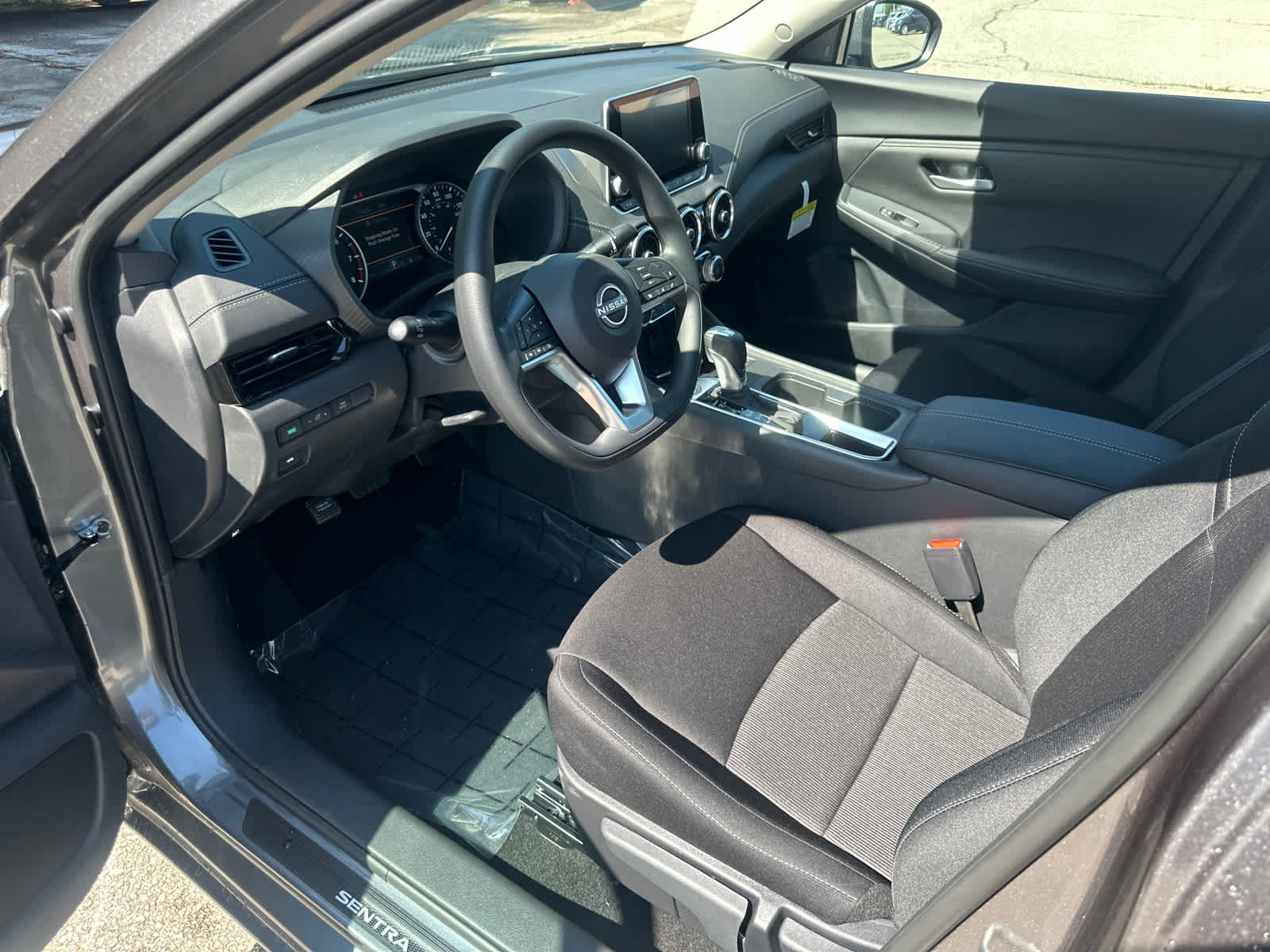 Thumbnail: 2025 Nissan Sentra - 17