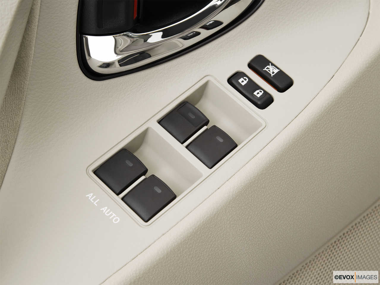 Thumbnail: 2010 Toyota Camry - 17