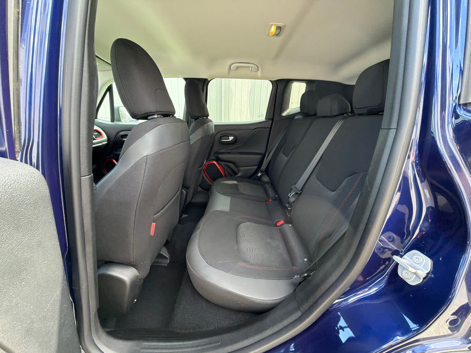 Thumbnail: 2017 Jeep Renegade - 14