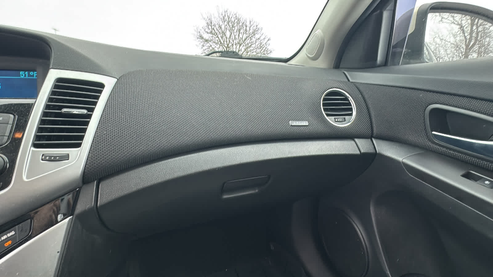 Thumbnail: 2015 Chevrolet Cruze - 23