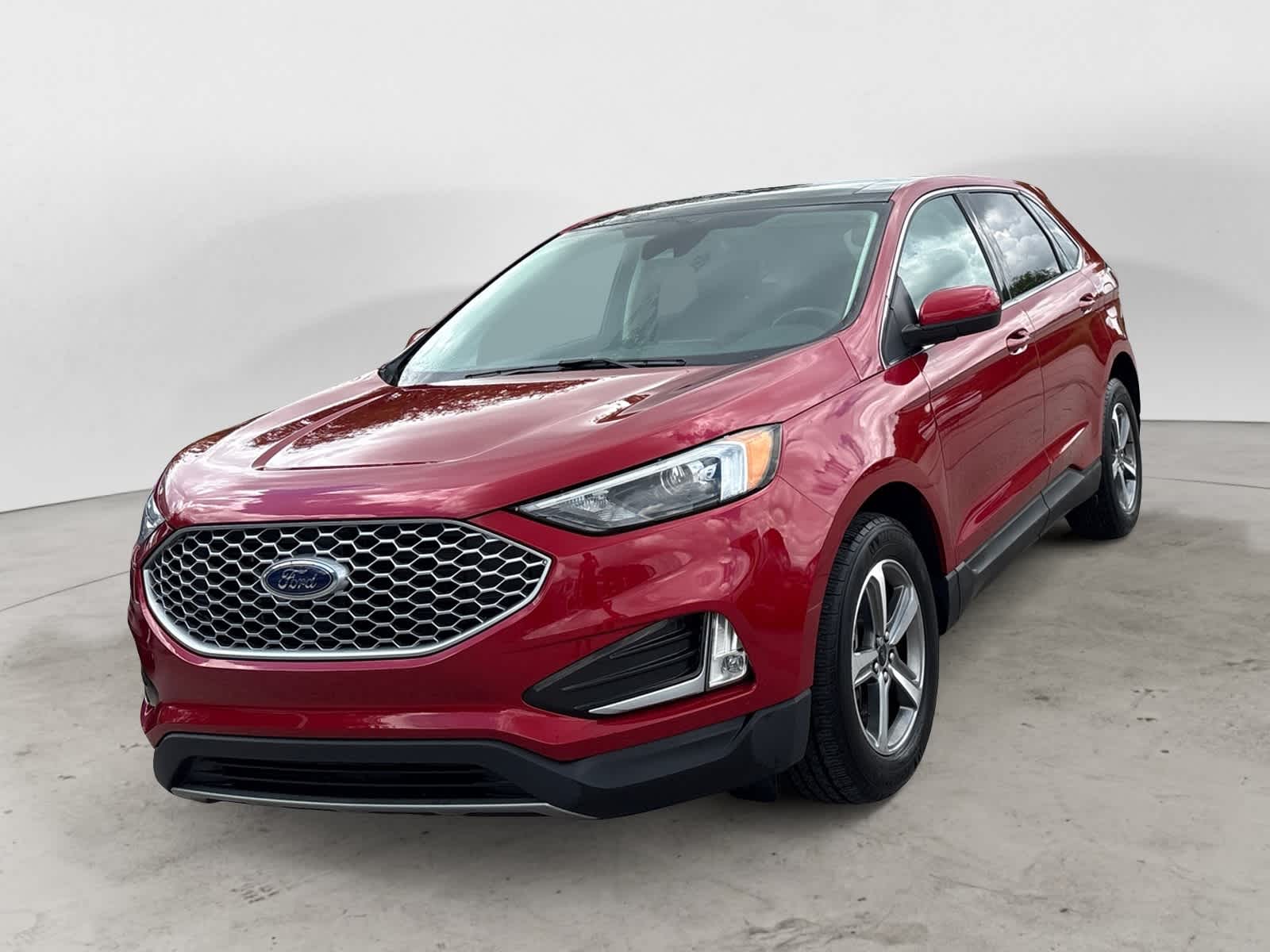 Thumbnail: 2023 Ford Edge - 4
