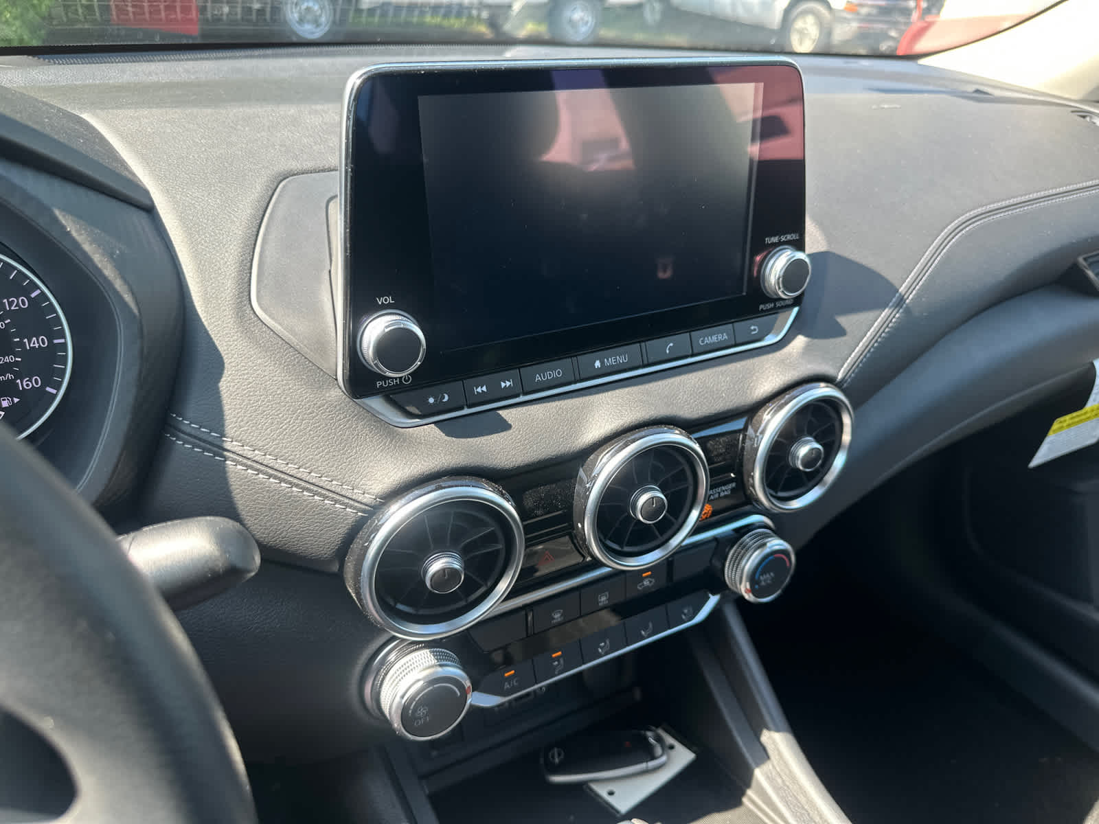 Thumbnail: 2025 Nissan Sentra - 24