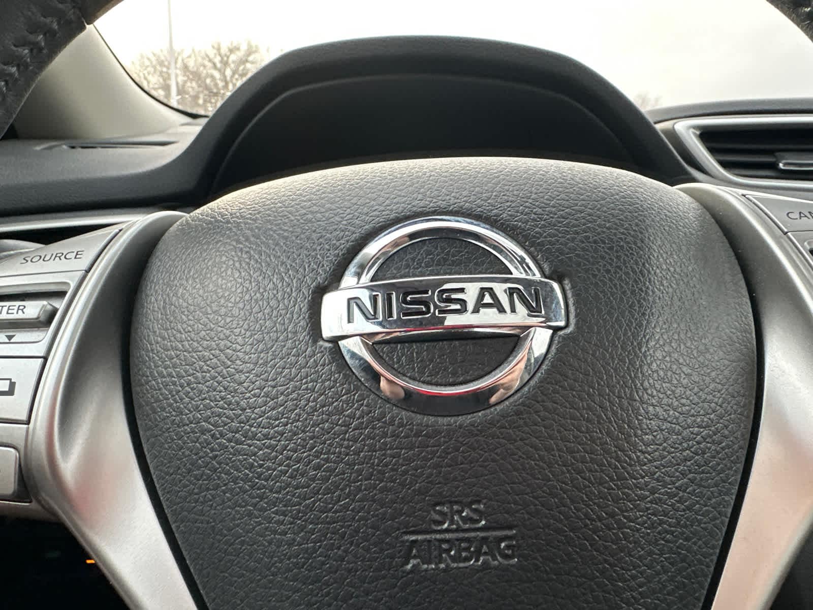 Thumbnail: 2015 Nissan Rogue - 18