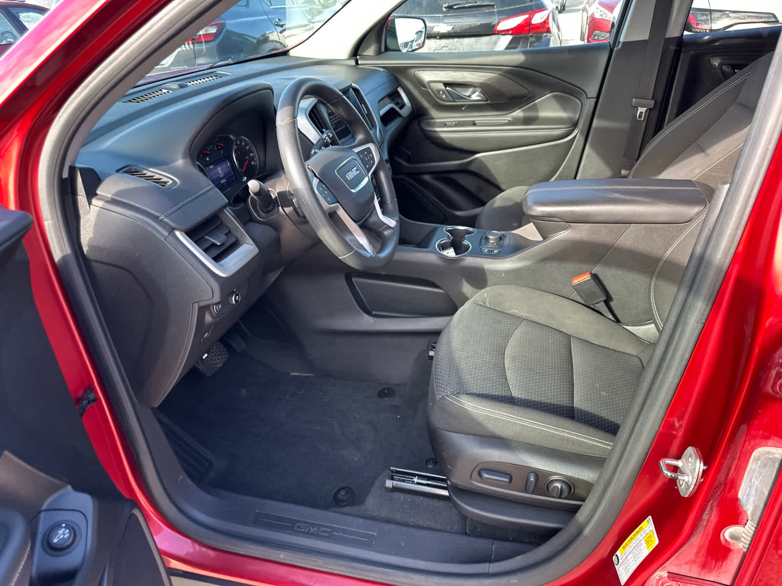 Thumbnail: 2022 GMC Terrain - 16