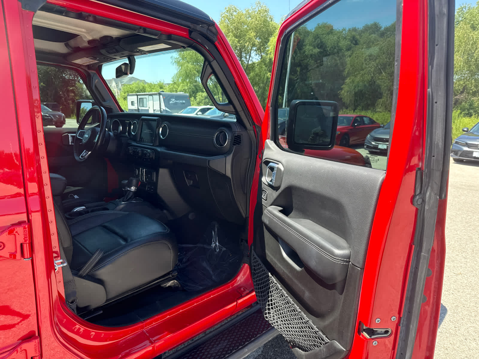 Thumbnail: 2022 Jeep Gladiator - 21