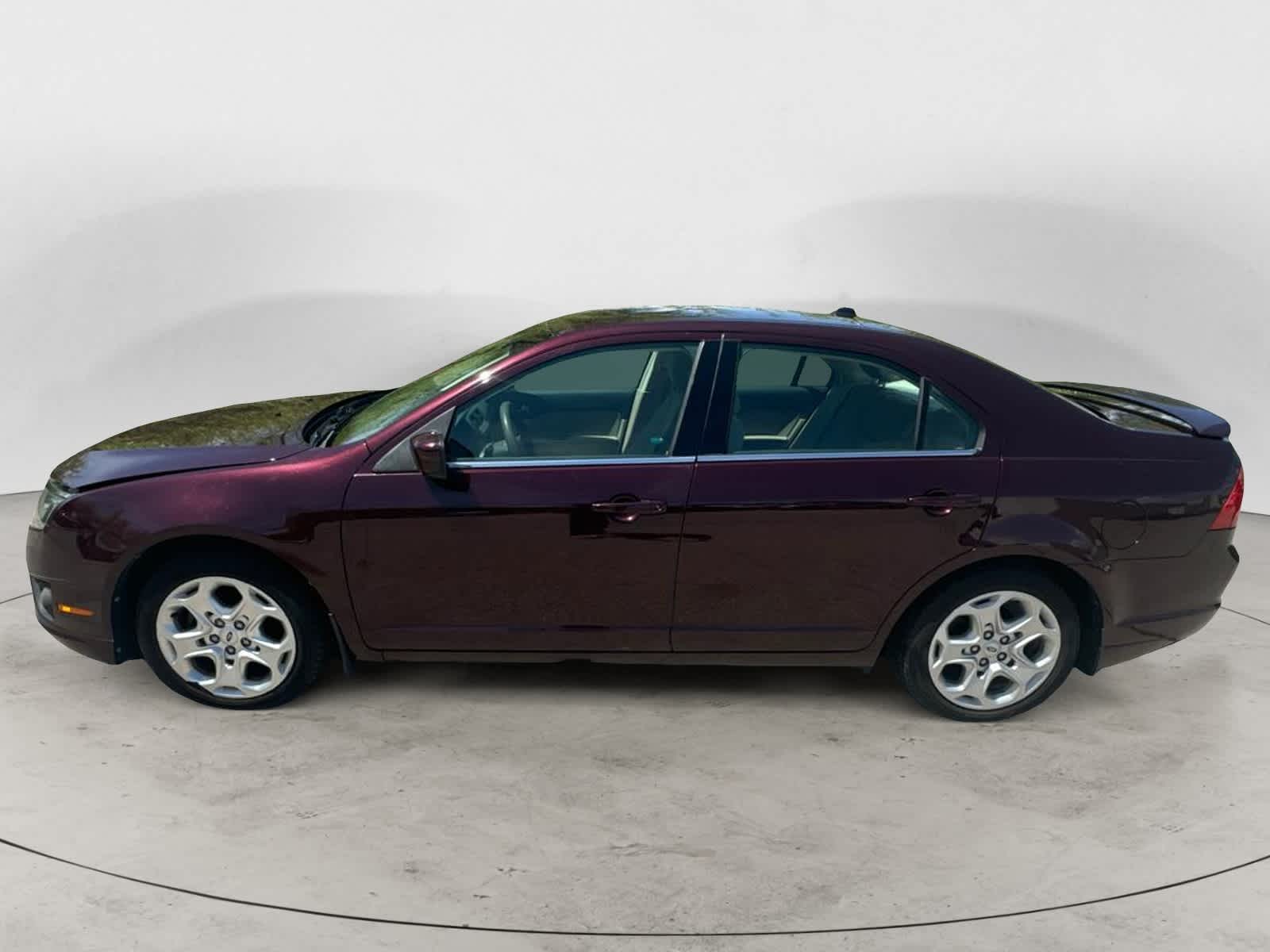 Thumbnail: 2011 Ford Fusion - 2
