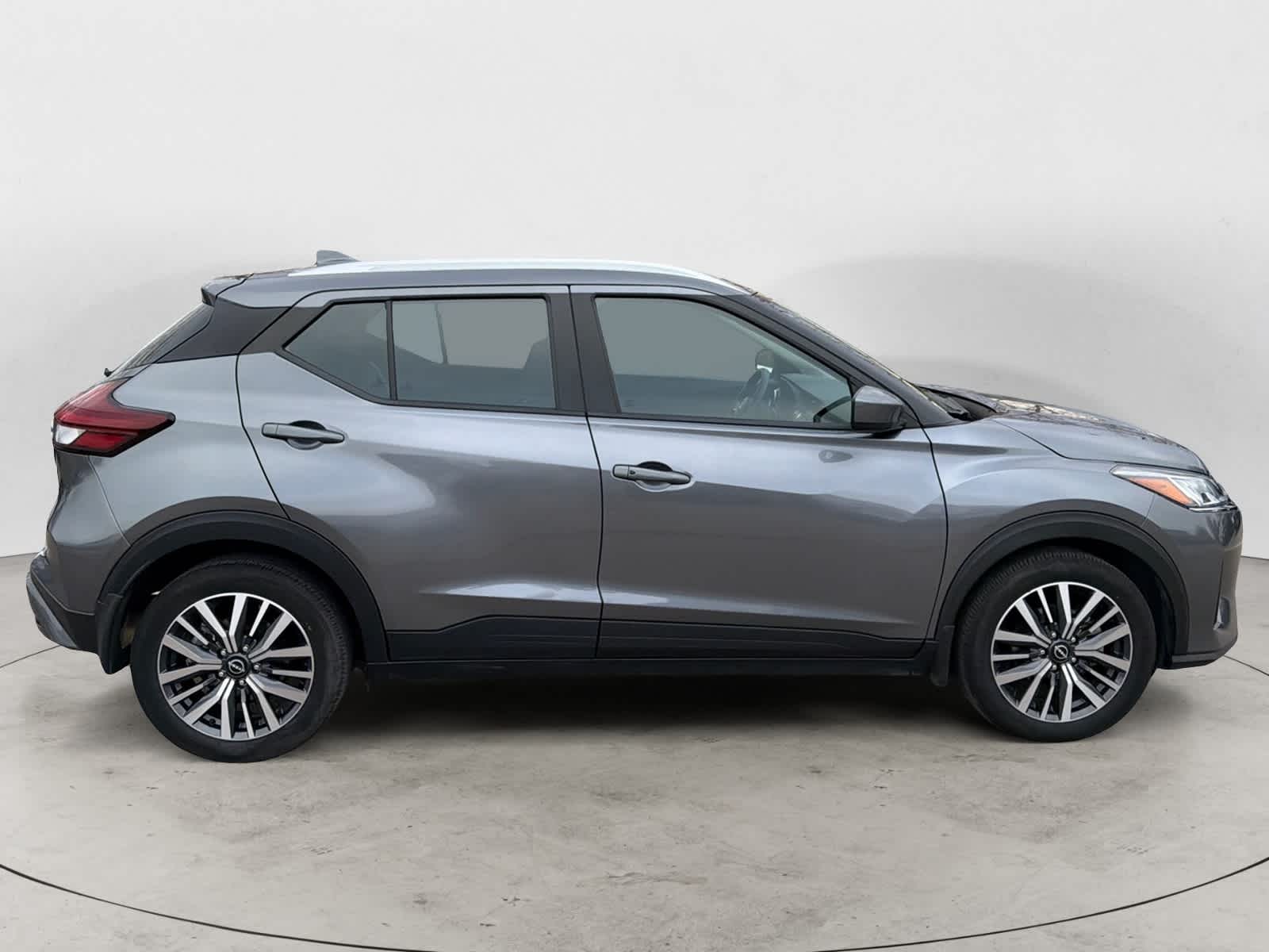 Thumbnail: 2023 Nissan Kicks - 5