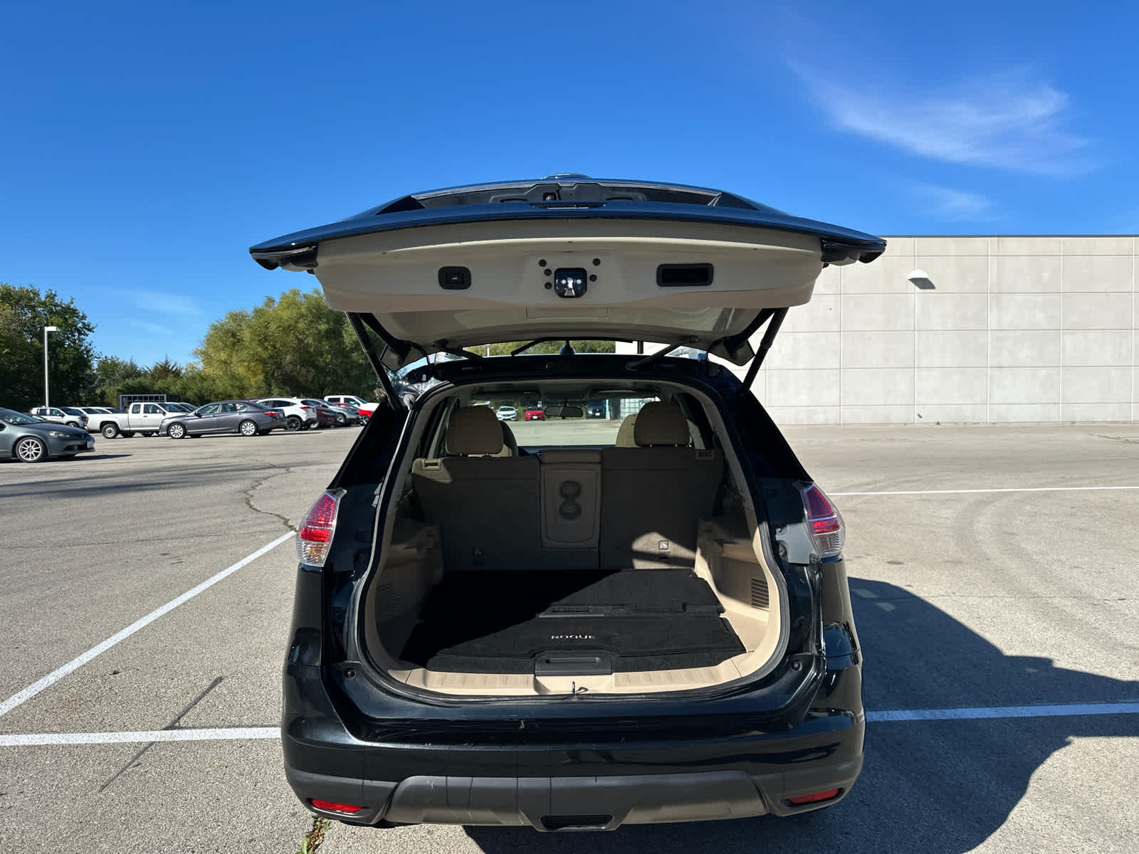 Thumbnail: 2016 Nissan Rogue - 9