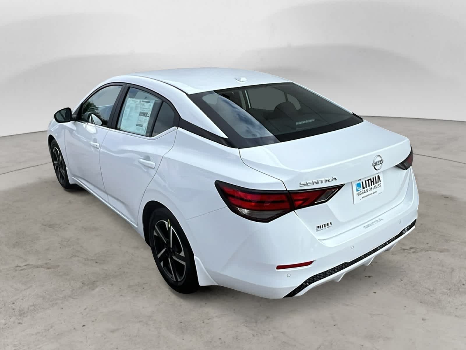 Thumbnail: 2025 Nissan Sentra - 3