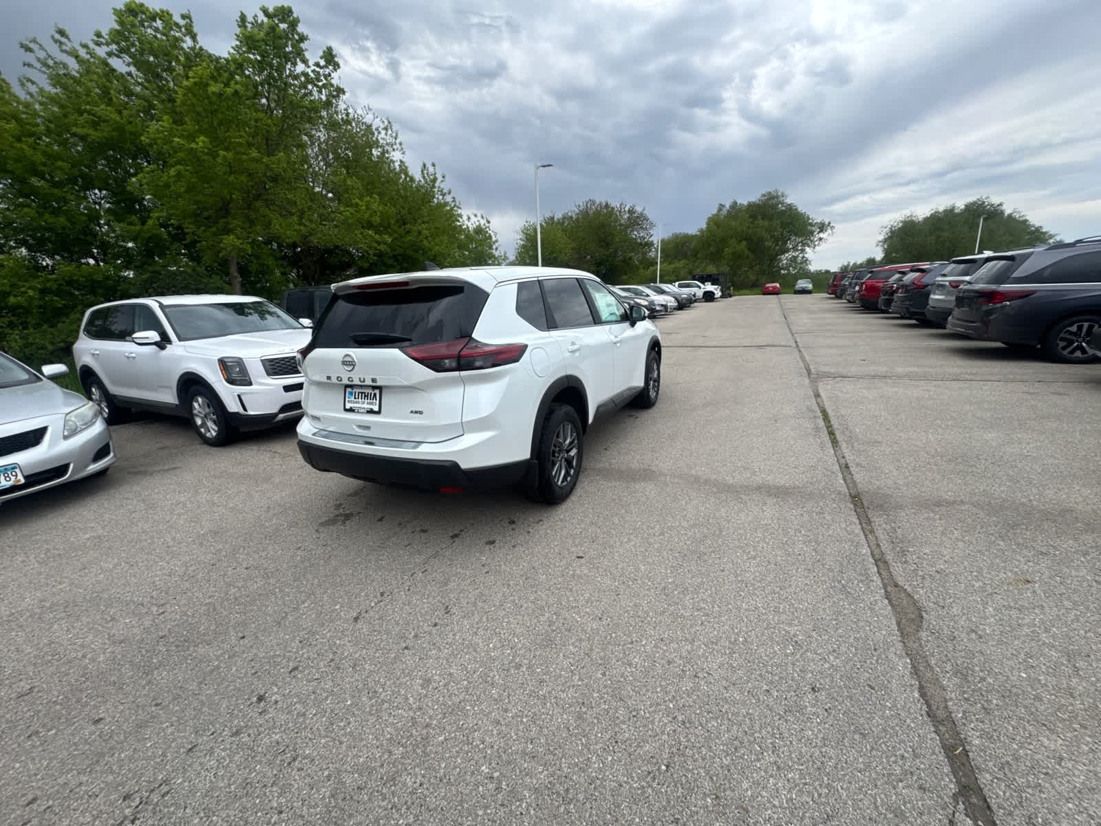 Thumbnail: 2026 Nissan Rogue - 4