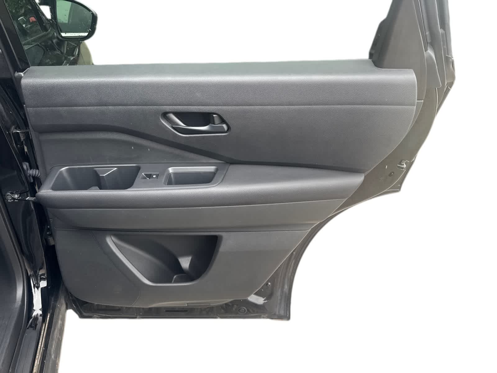 2025 Nissan Pathfinder SV - Photo 9