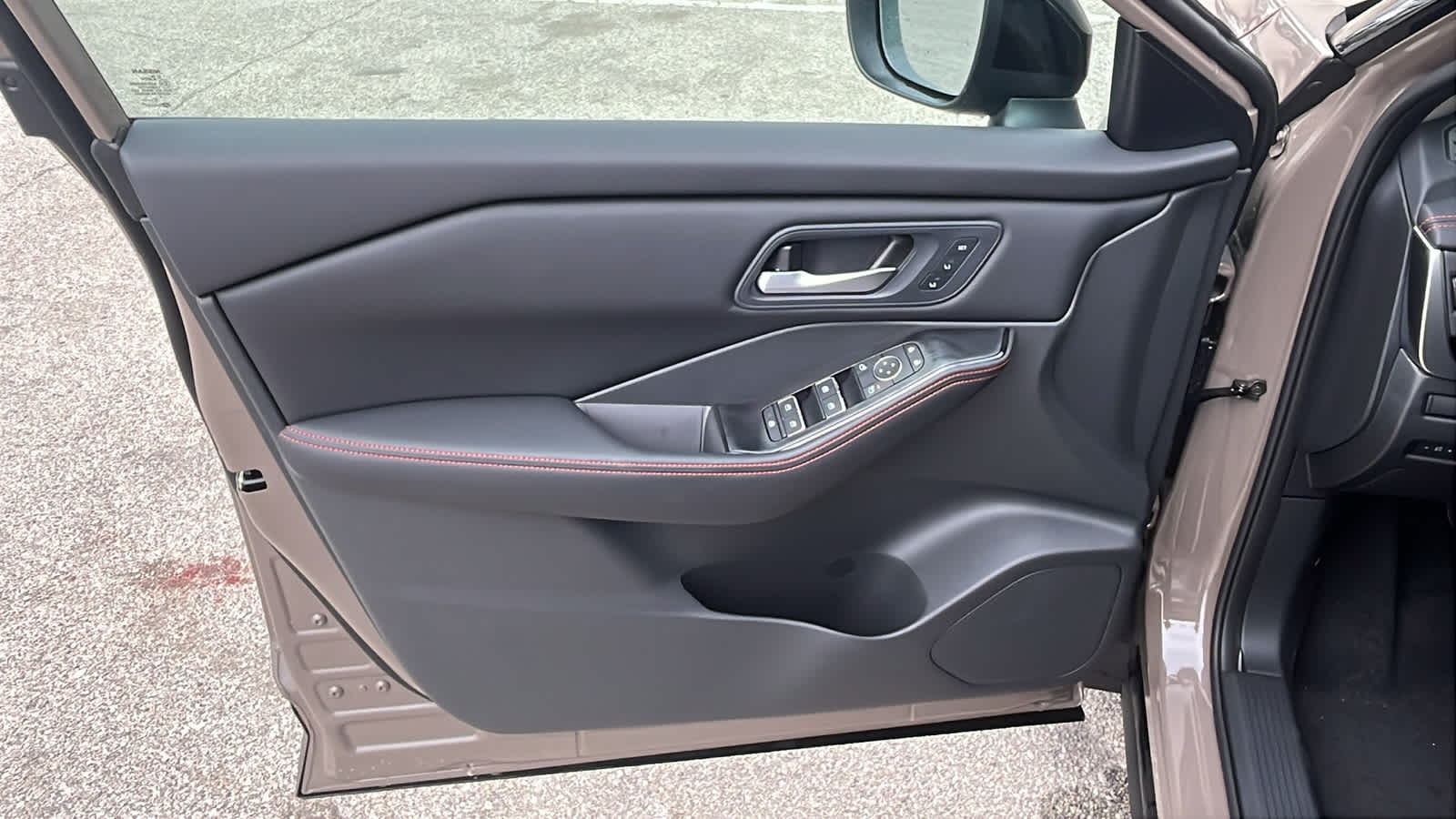 Thumbnail: 2026 Nissan Rogue - 15