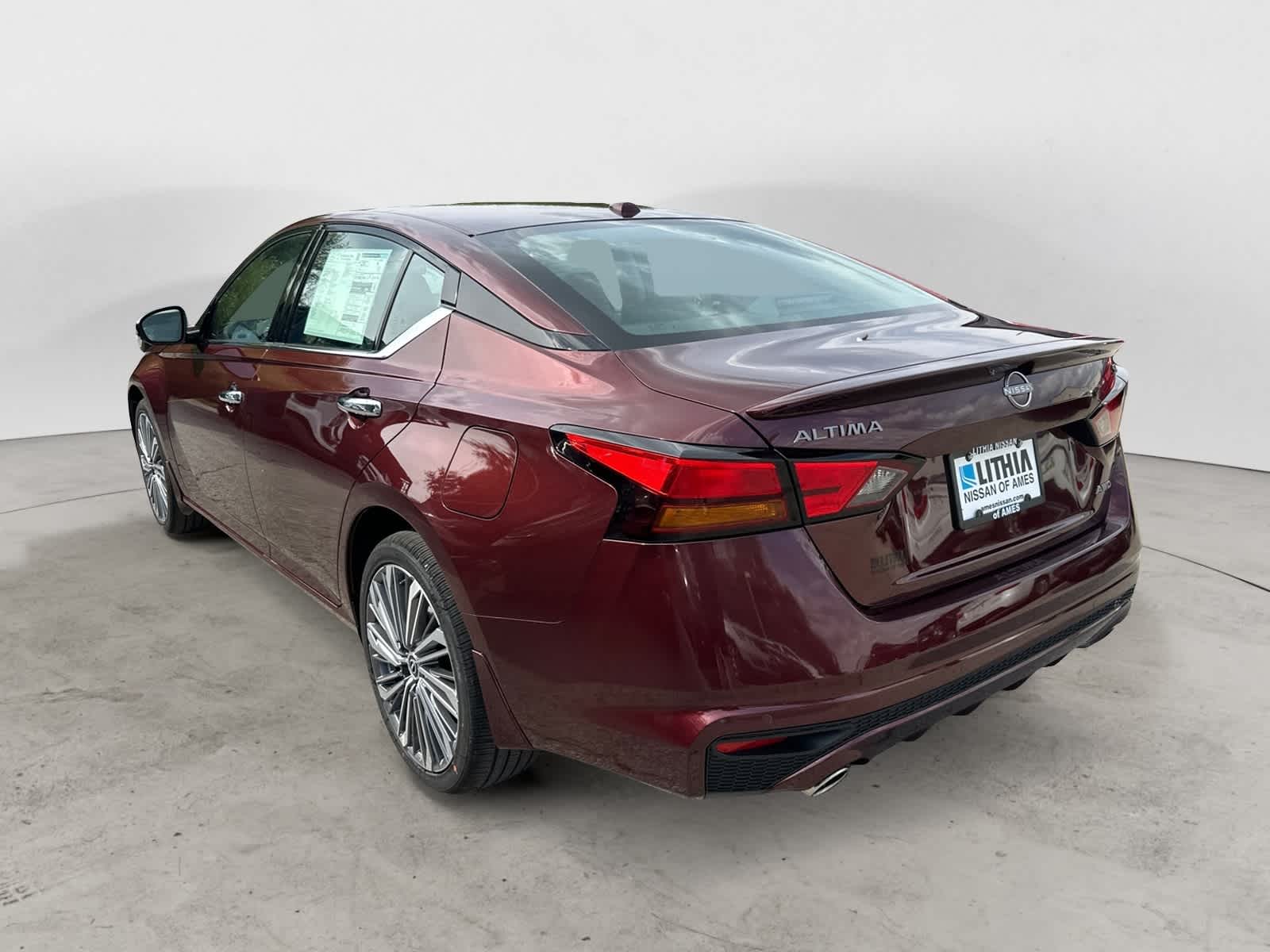 Thumbnail: 2025 Nissan Altima - 2