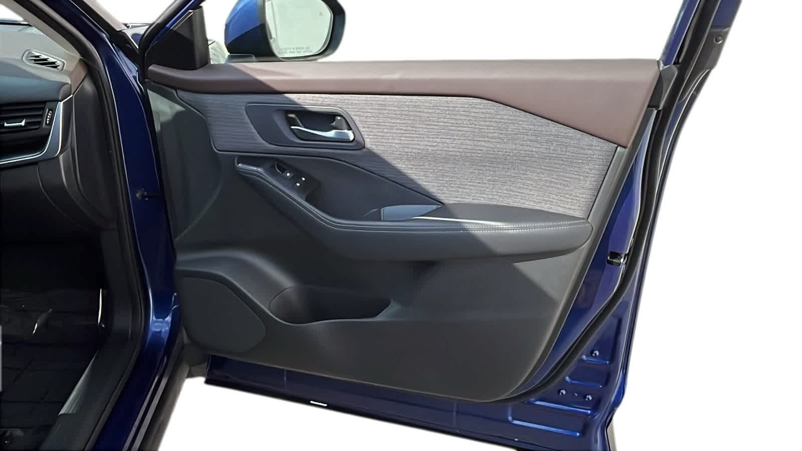 Thumbnail: 2023 Nissan Rogue - 6