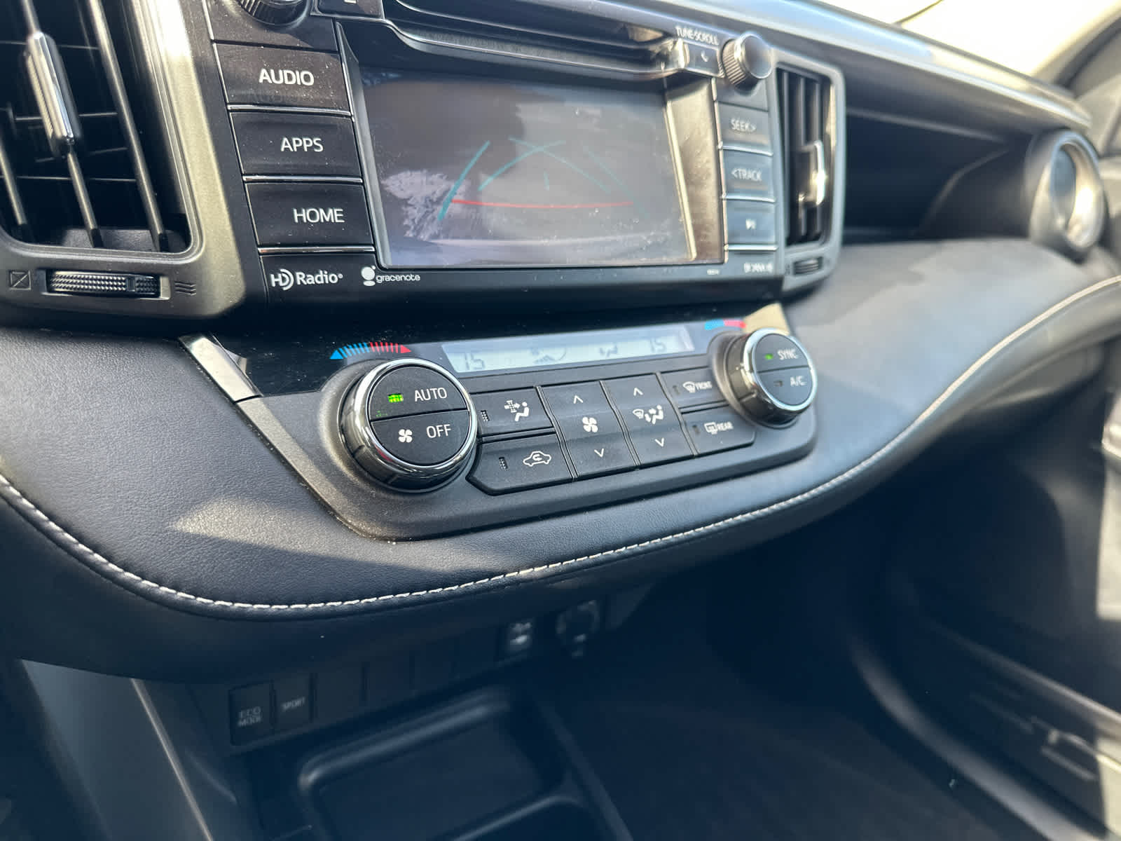 Thumbnail: 2017 Toyota RAV4 - 25