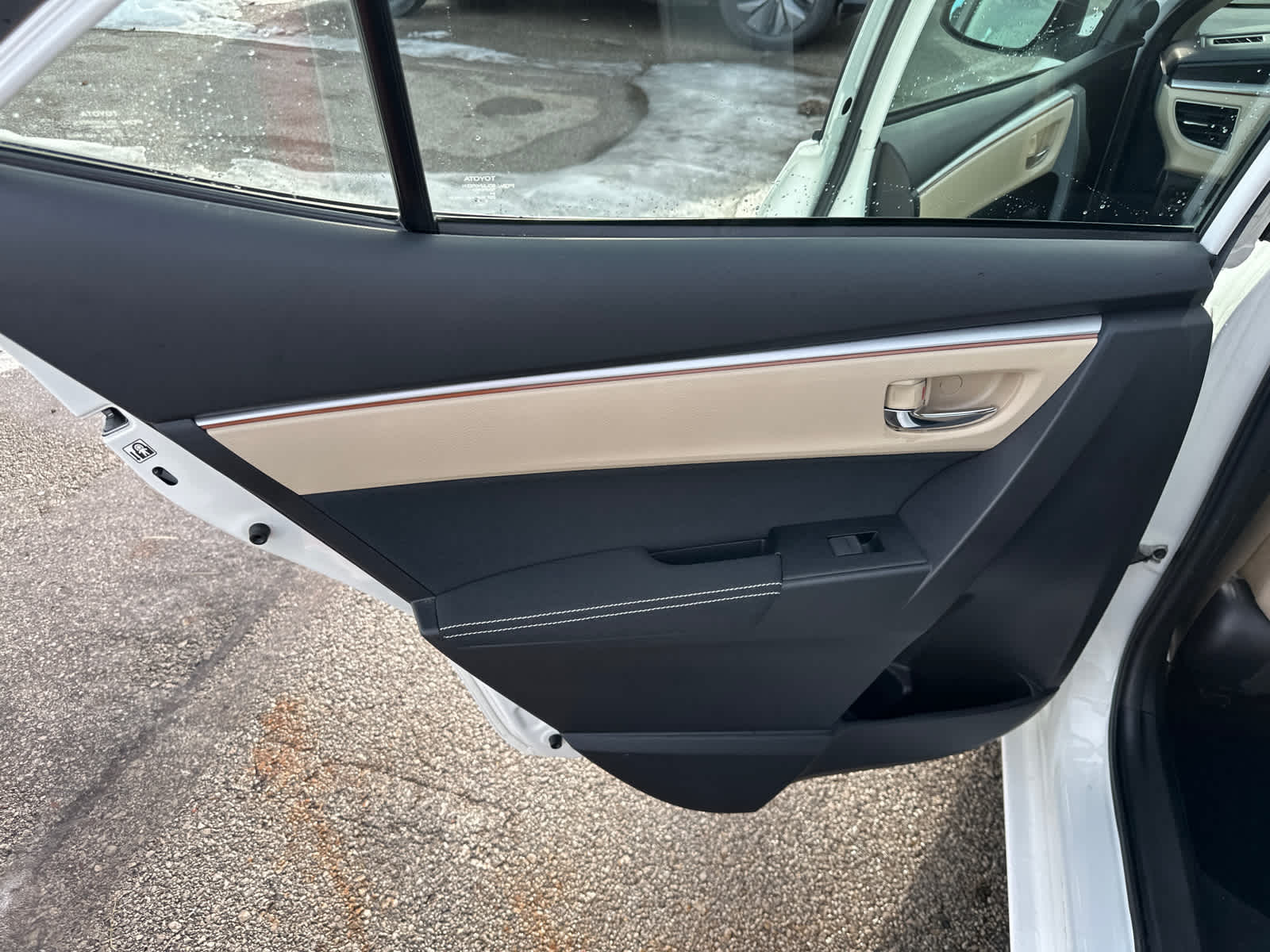 Thumbnail: 2016 Toyota Corolla - 11