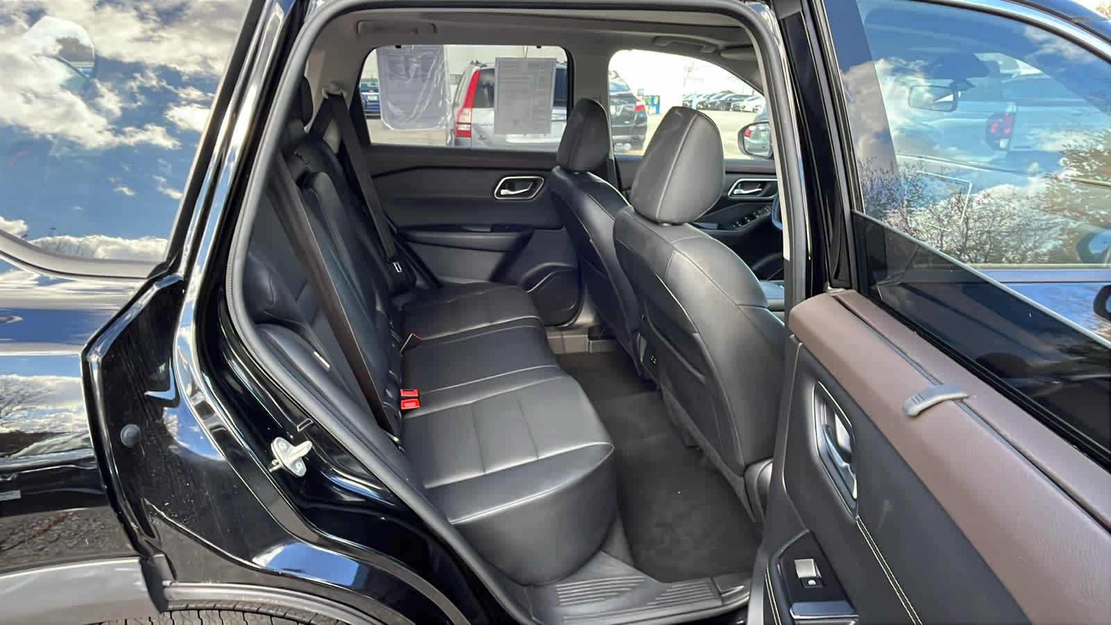 Thumbnail: 2021 Nissan Rogue - 8