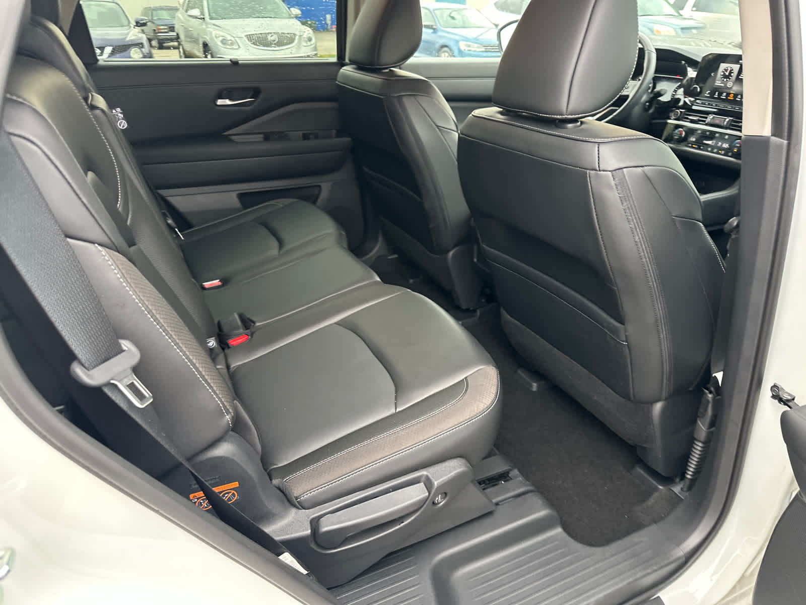 Thumbnail: 2023 Nissan Pathfinder - 8