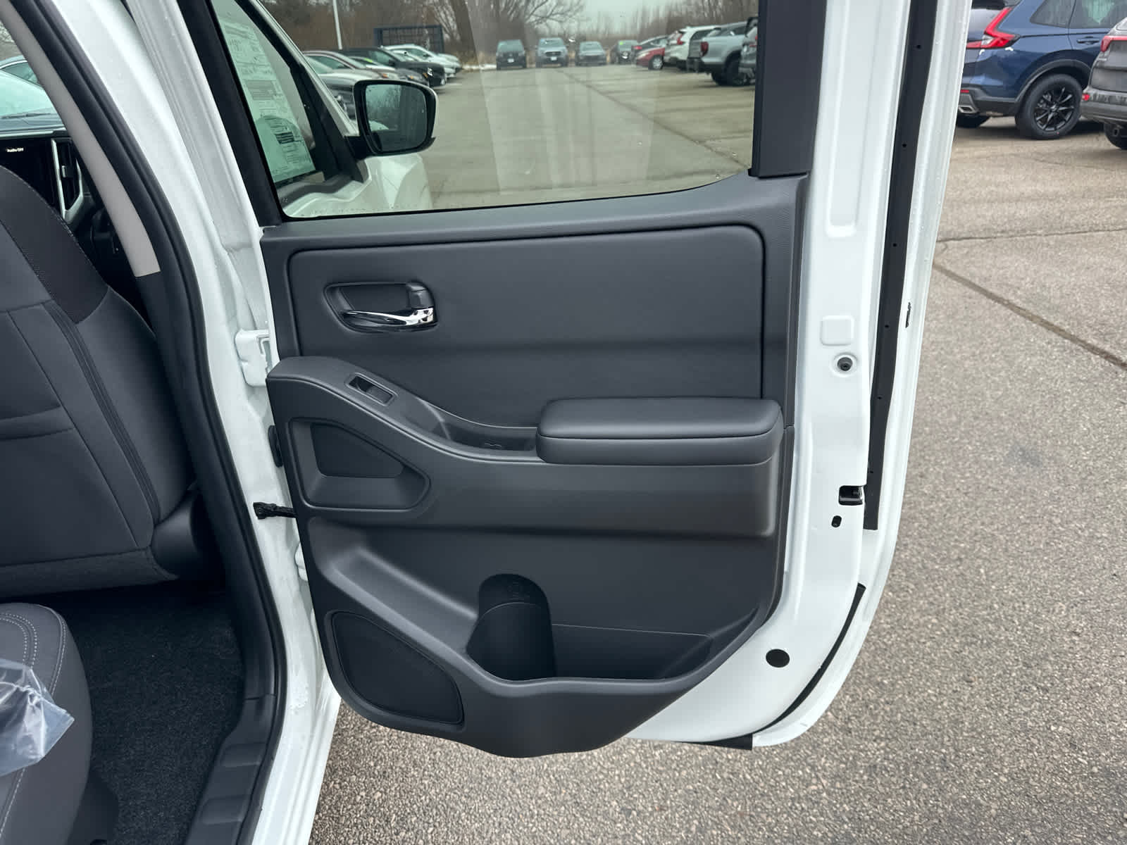 Thumbnail: 2026 Nissan Frontier - 8