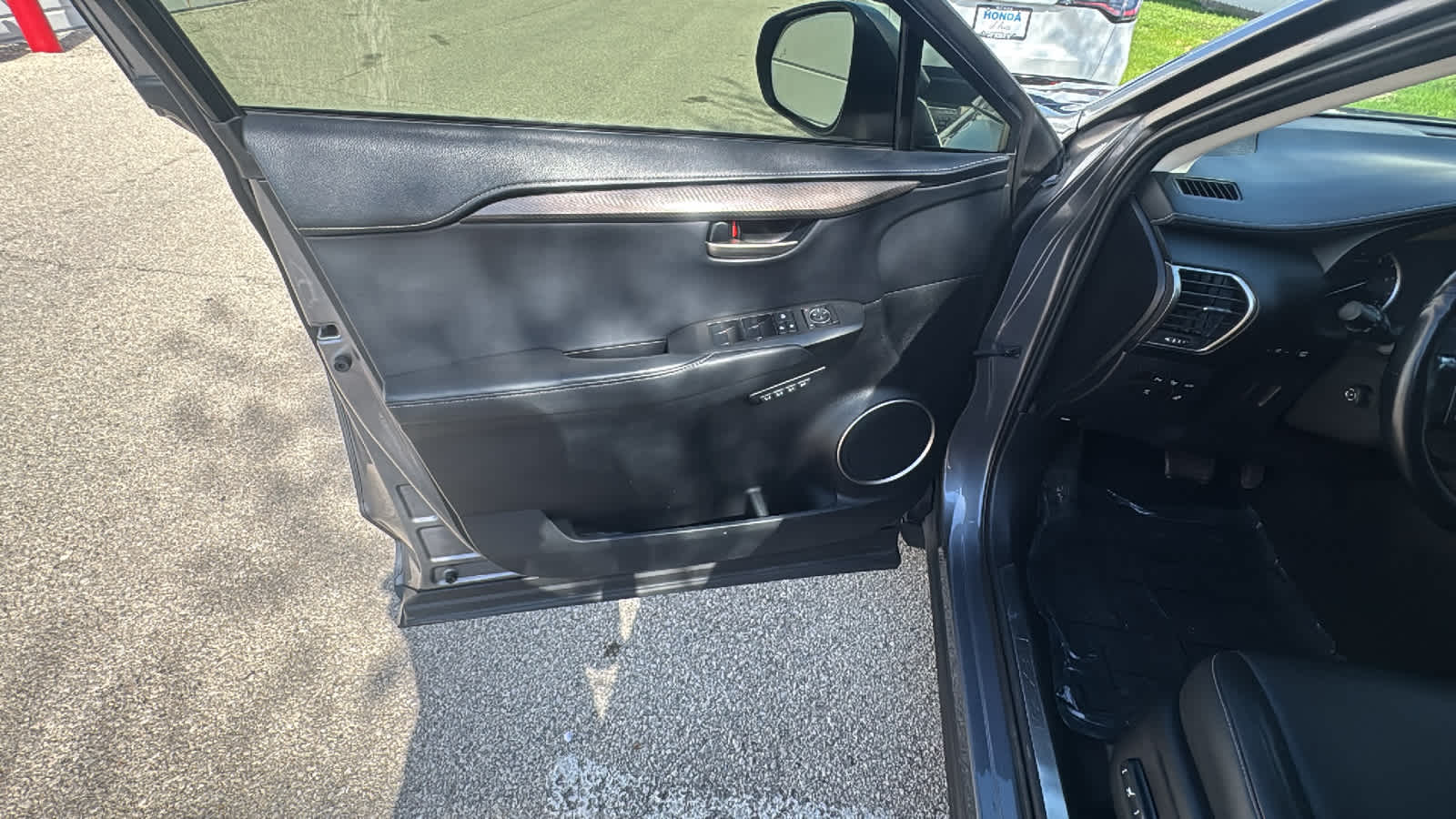 Thumbnail: 2017 Lexus NX - 15