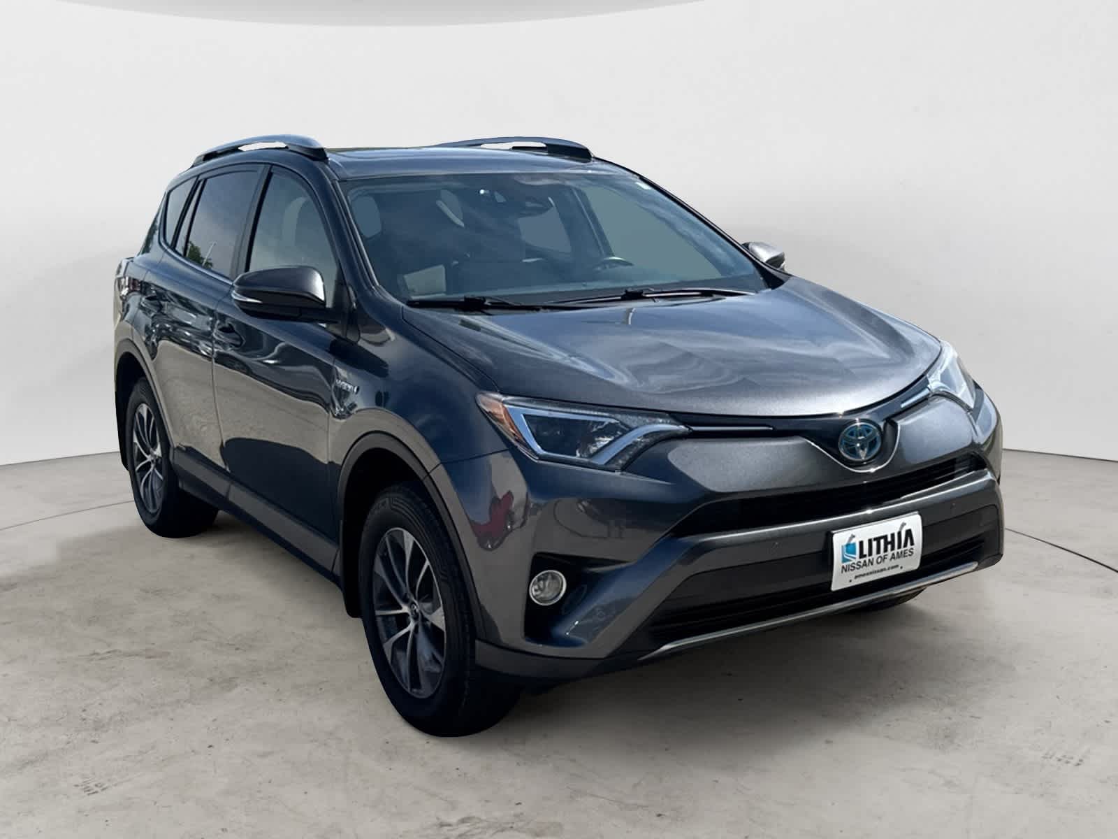 Thumbnail: 2016 Toyota RAV4 - 6