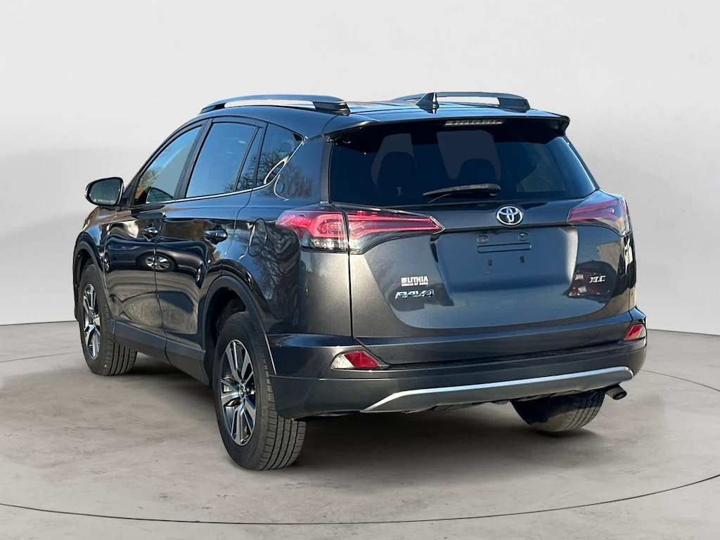 Used 2018 Toyota RAV4 XLE SUV