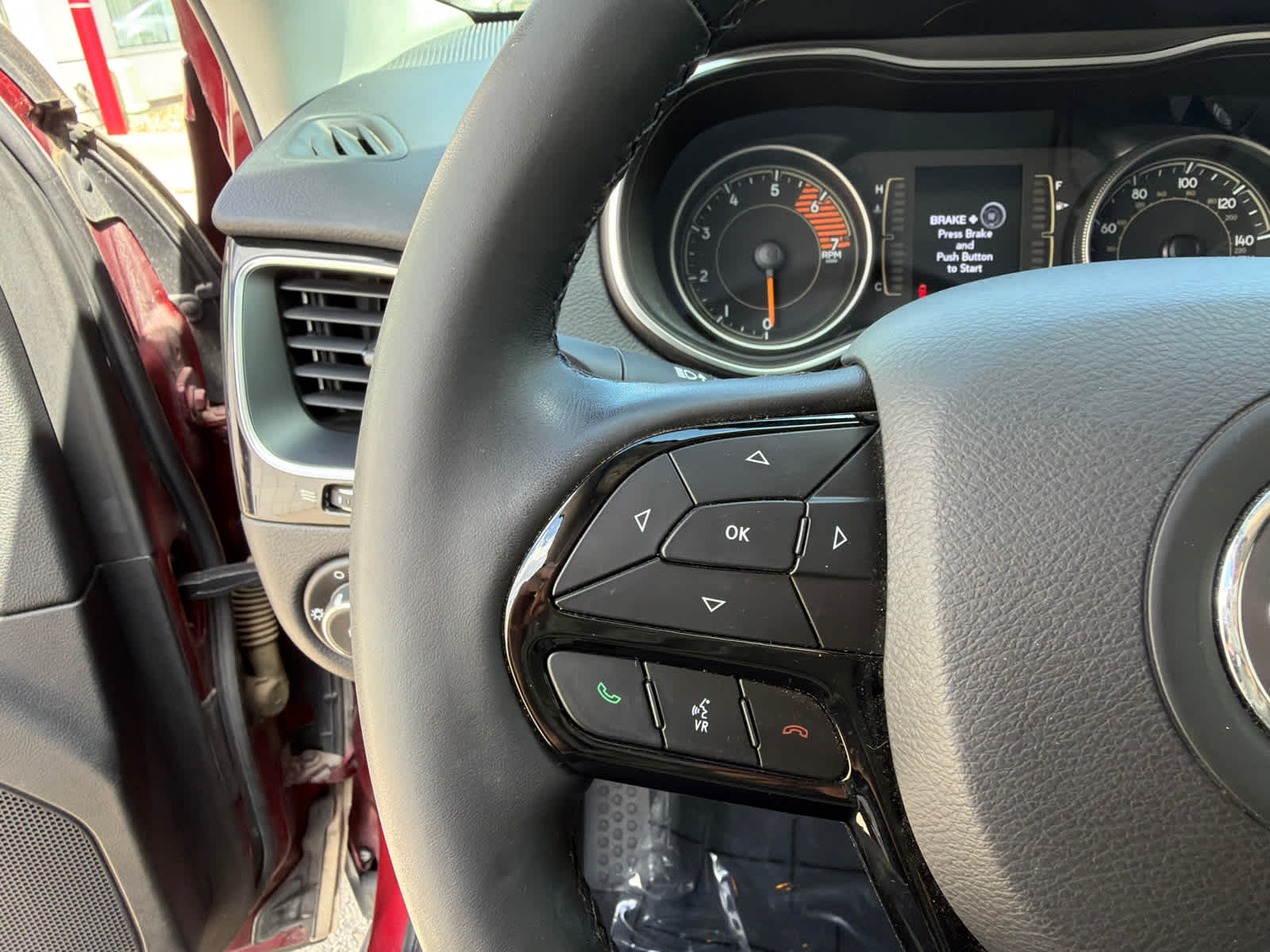 Thumbnail: 2020 Jeep Cherokee - 19