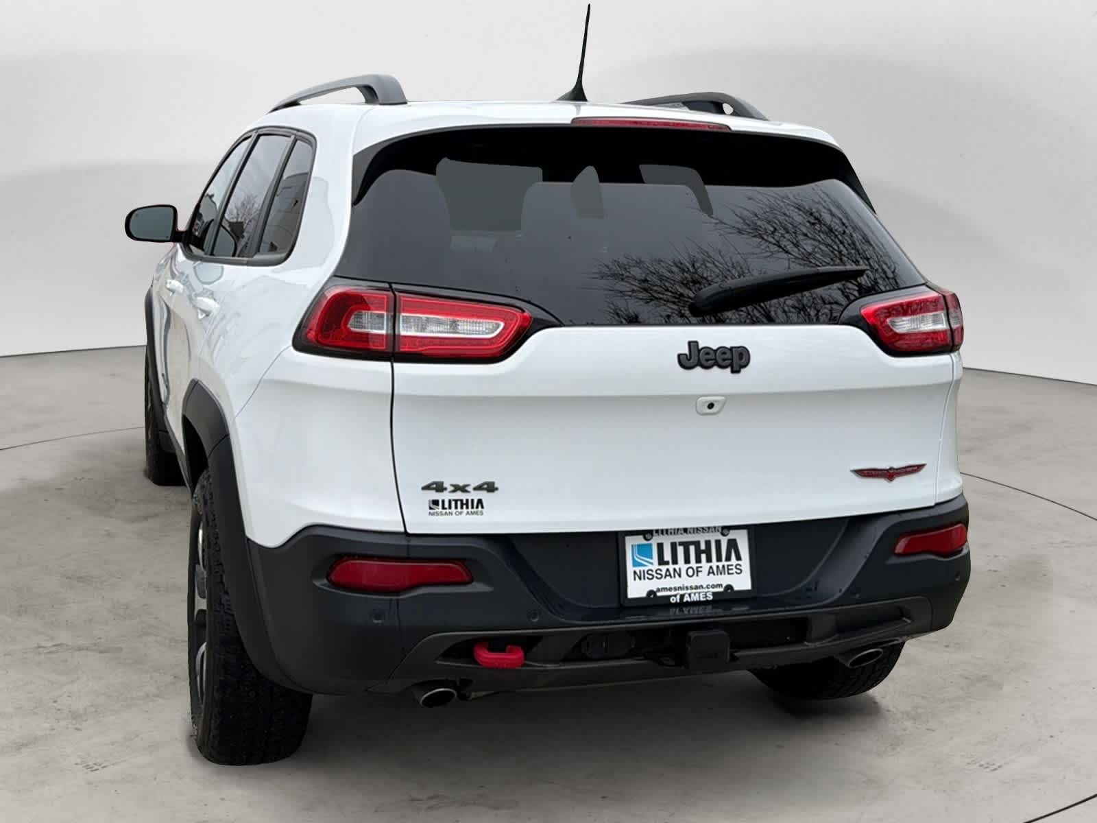 Thumbnail: 2017 Jeep Cherokee - 3