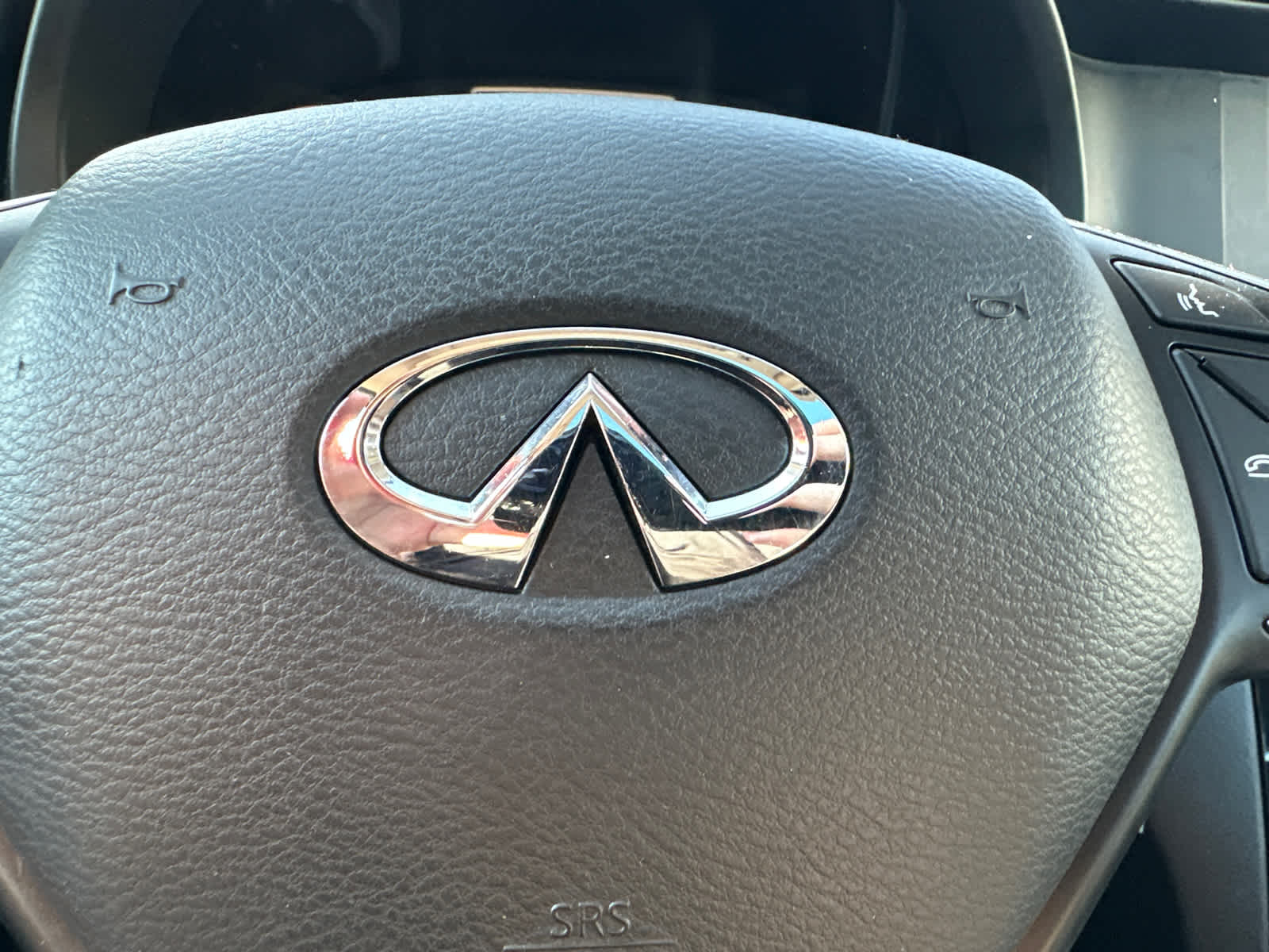 Thumbnail: 2019 INFINITI QX30 - 24