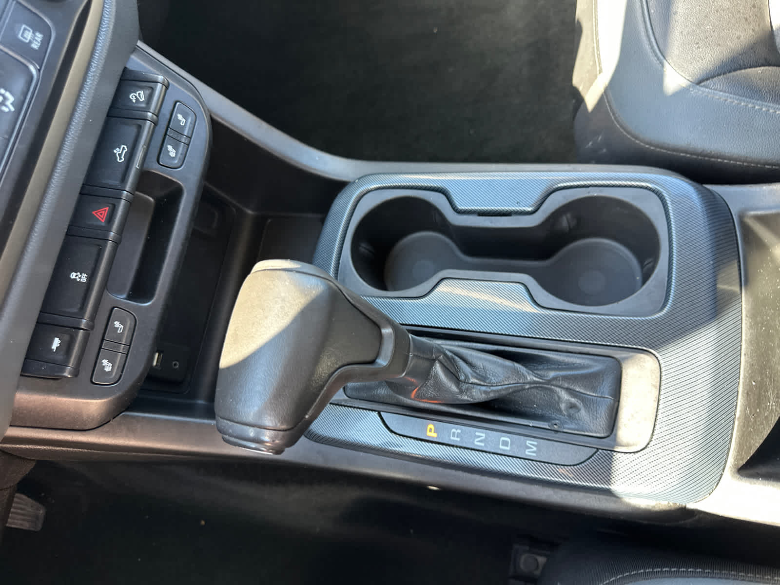 Thumbnail: 2015 Chevrolet Colorado - 25
