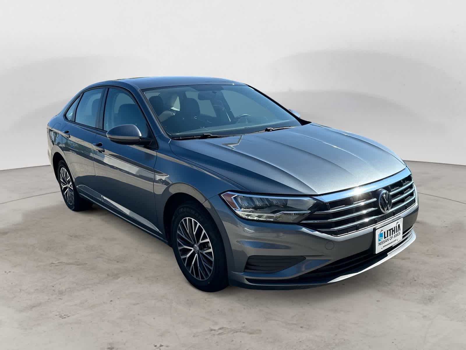 Thumbnail: 2021 Volkswagen Jetta - 4