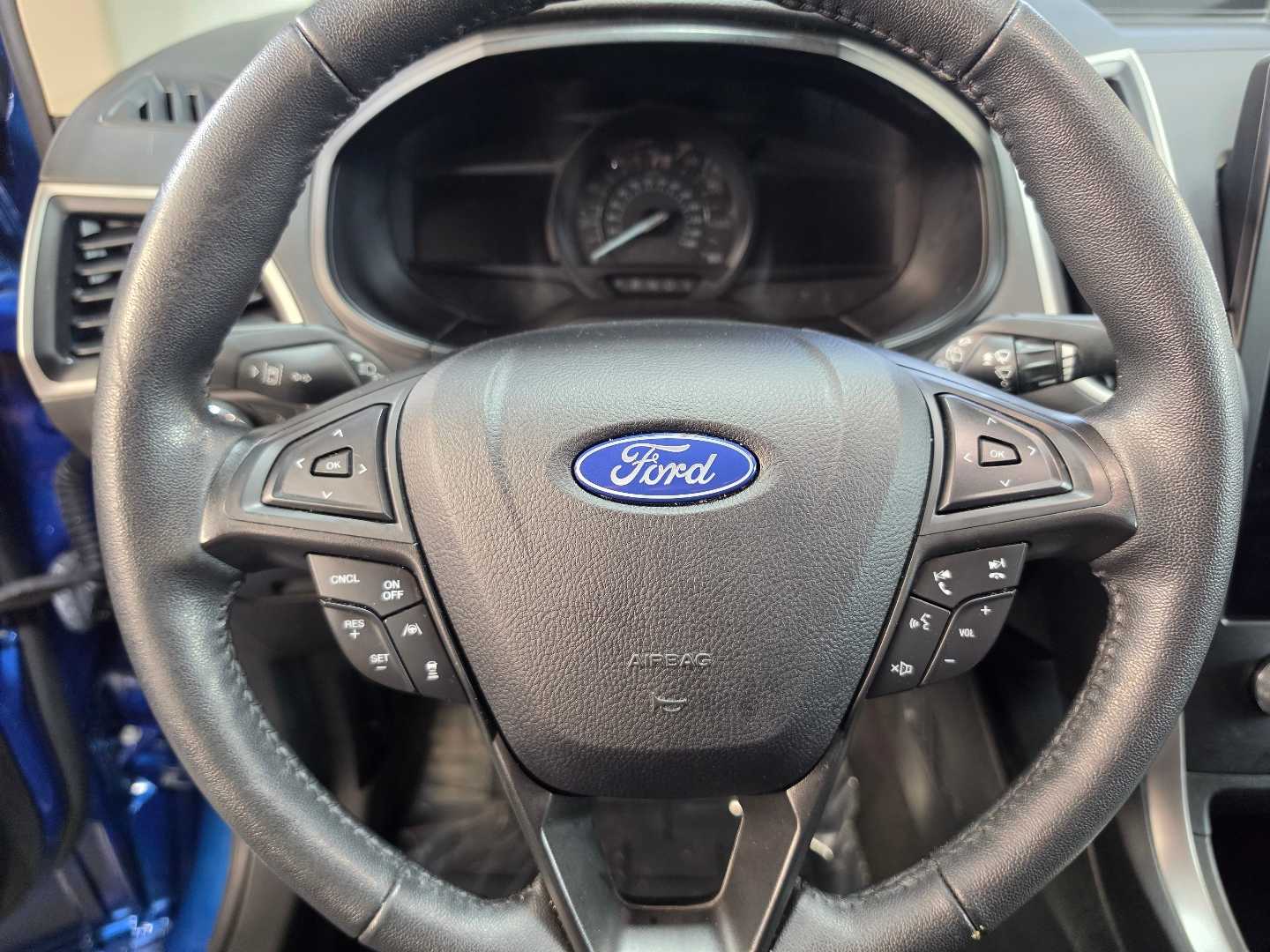 Thumbnail: 2022 Ford Edge - 24