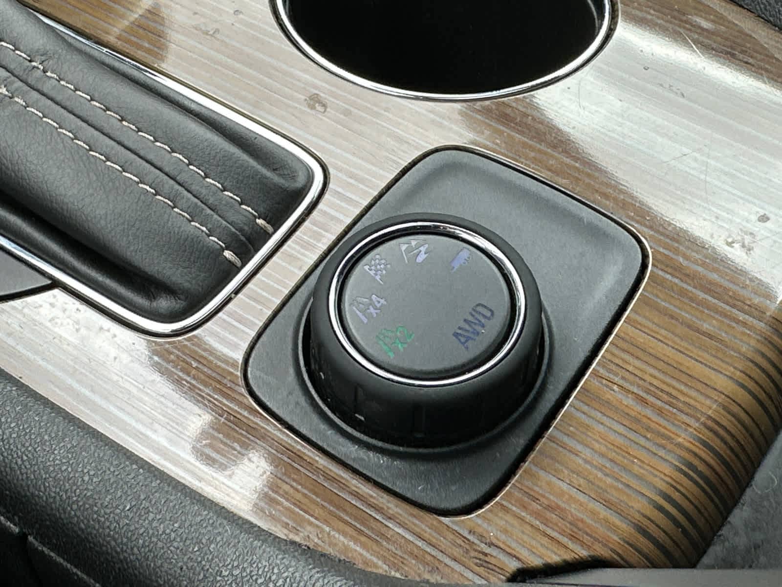 Thumbnail: 2019 GMC Acadia - 36