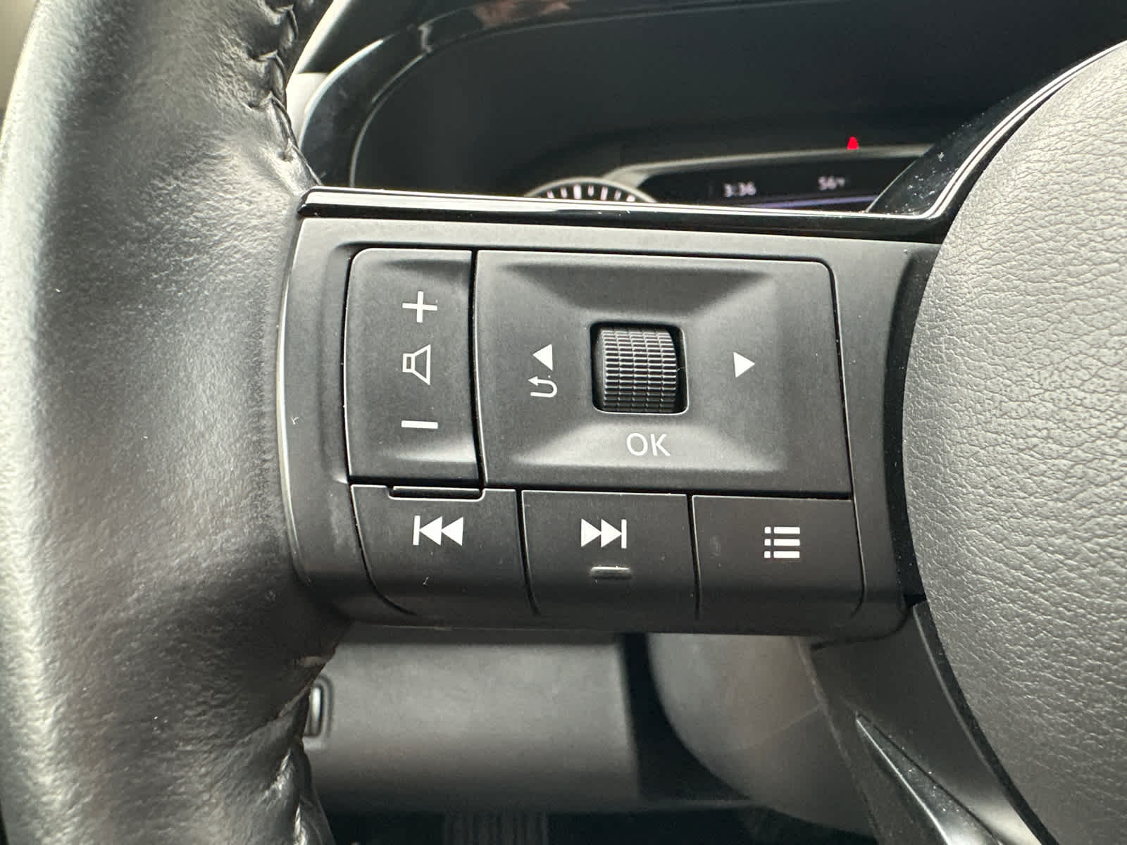 Thumbnail: 2022 Nissan Pathfinder - 21