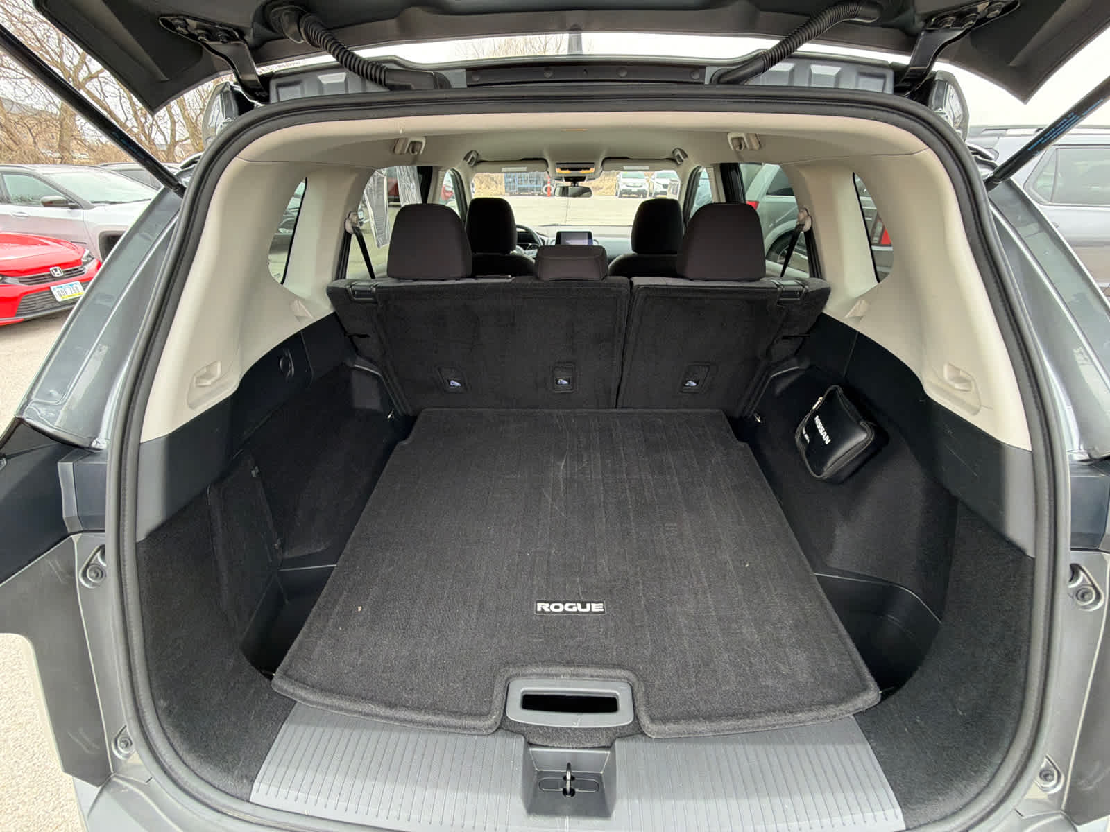 Thumbnail: 2021 Nissan Rogue - 12