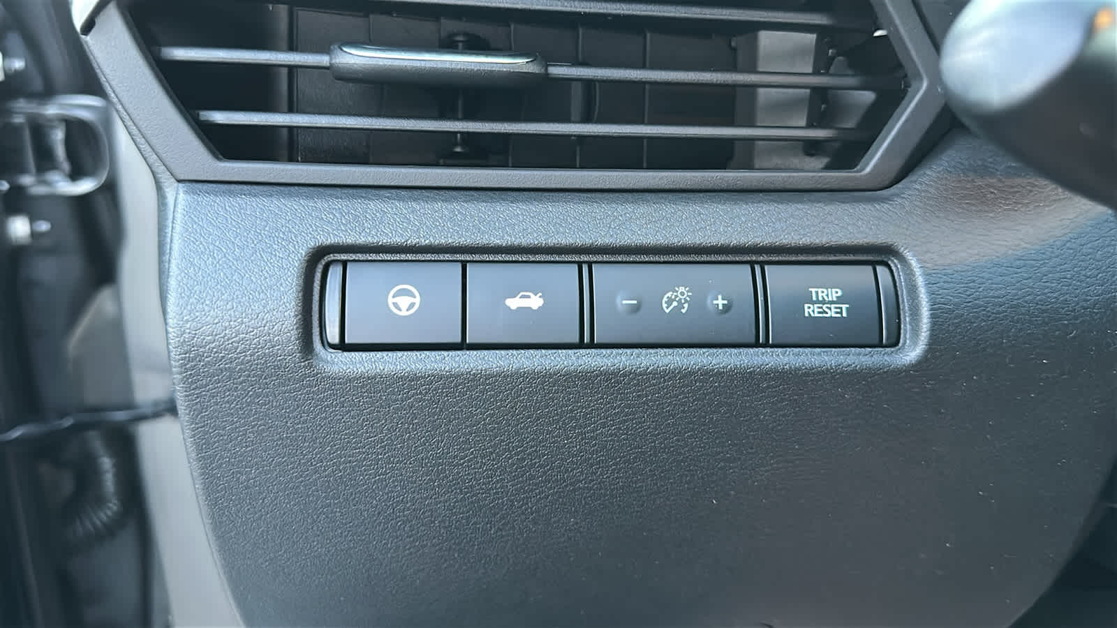 Thumbnail: 2021 Nissan Altima - 17